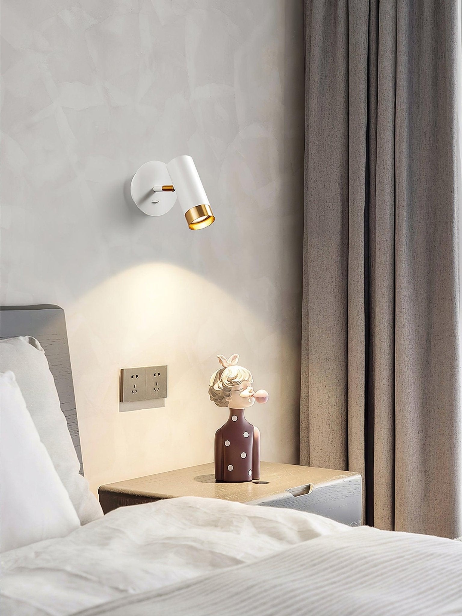 Karpo Wall Lamp