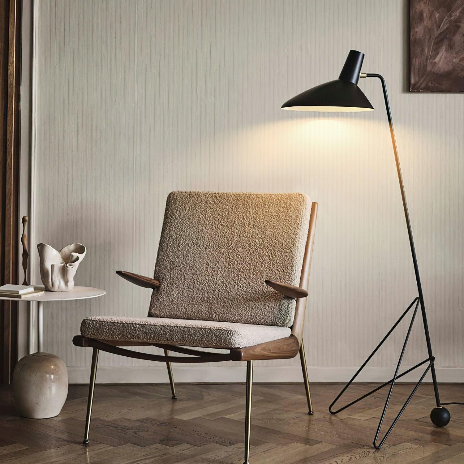 Svelte Noir Floor Lamp