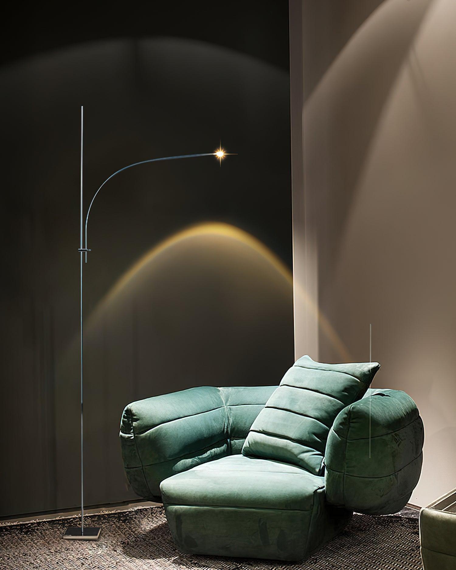 Metal Body Graceful Floor Lamp