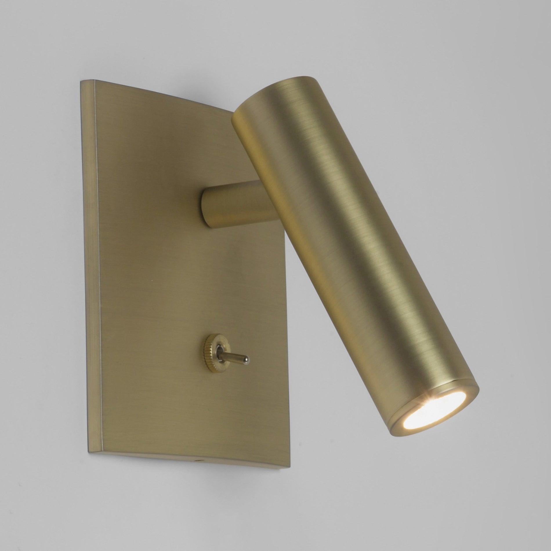 Square Switched Sconce