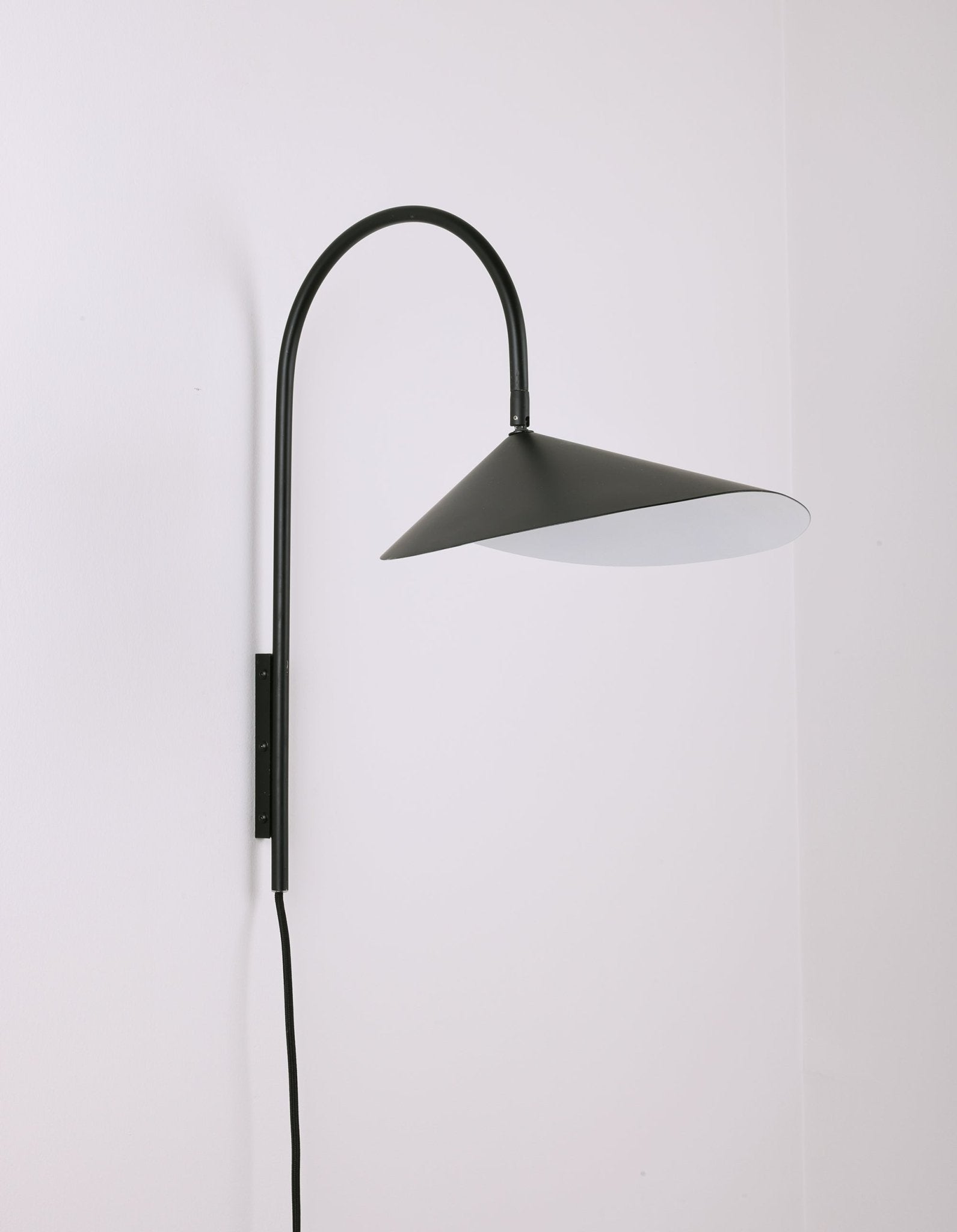 Arum Swivel Plug-in Wall Lamp