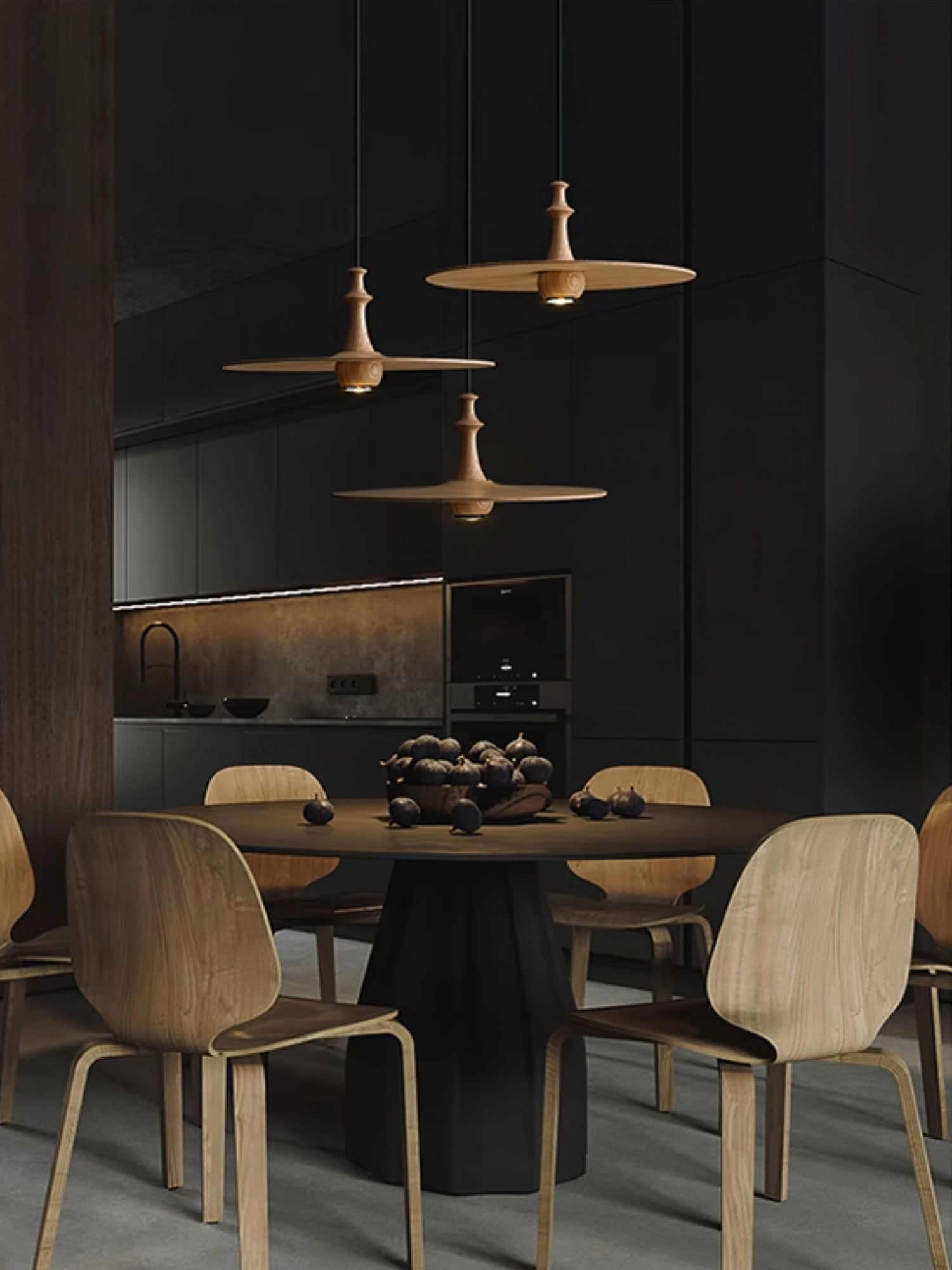 Spindle Disc Pendant Lamp