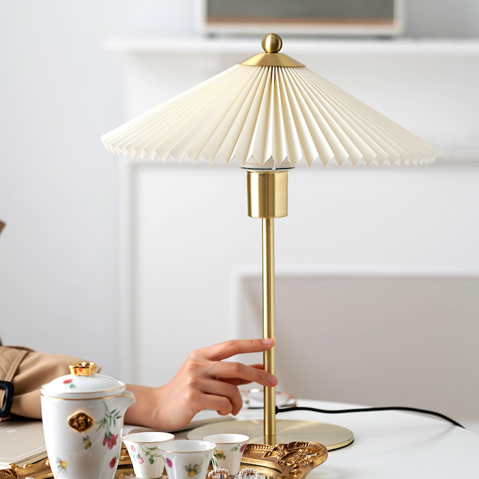 Perla Pleated Table Lamp