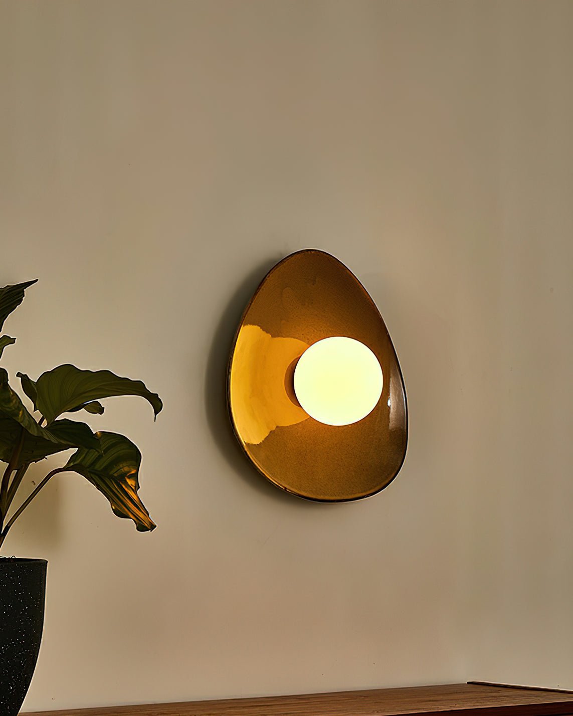 Pebble Disc Wall Light