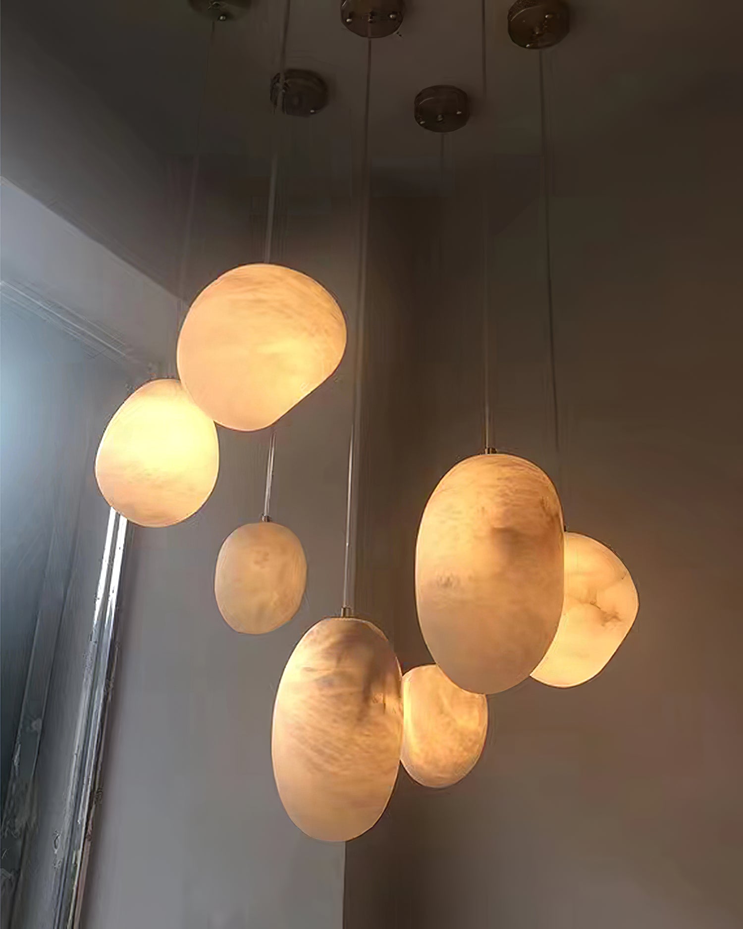 Pebbles Alabaster Pendant Lamp