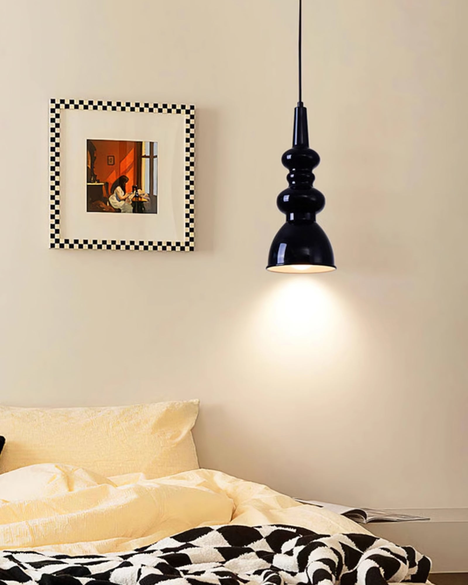 Svelte Noir Pendant Light