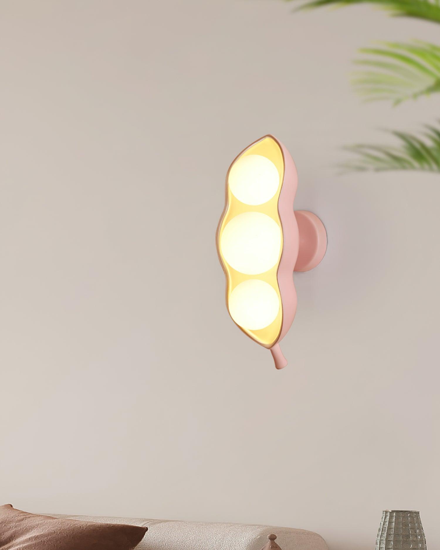 Pea Wall Lamp