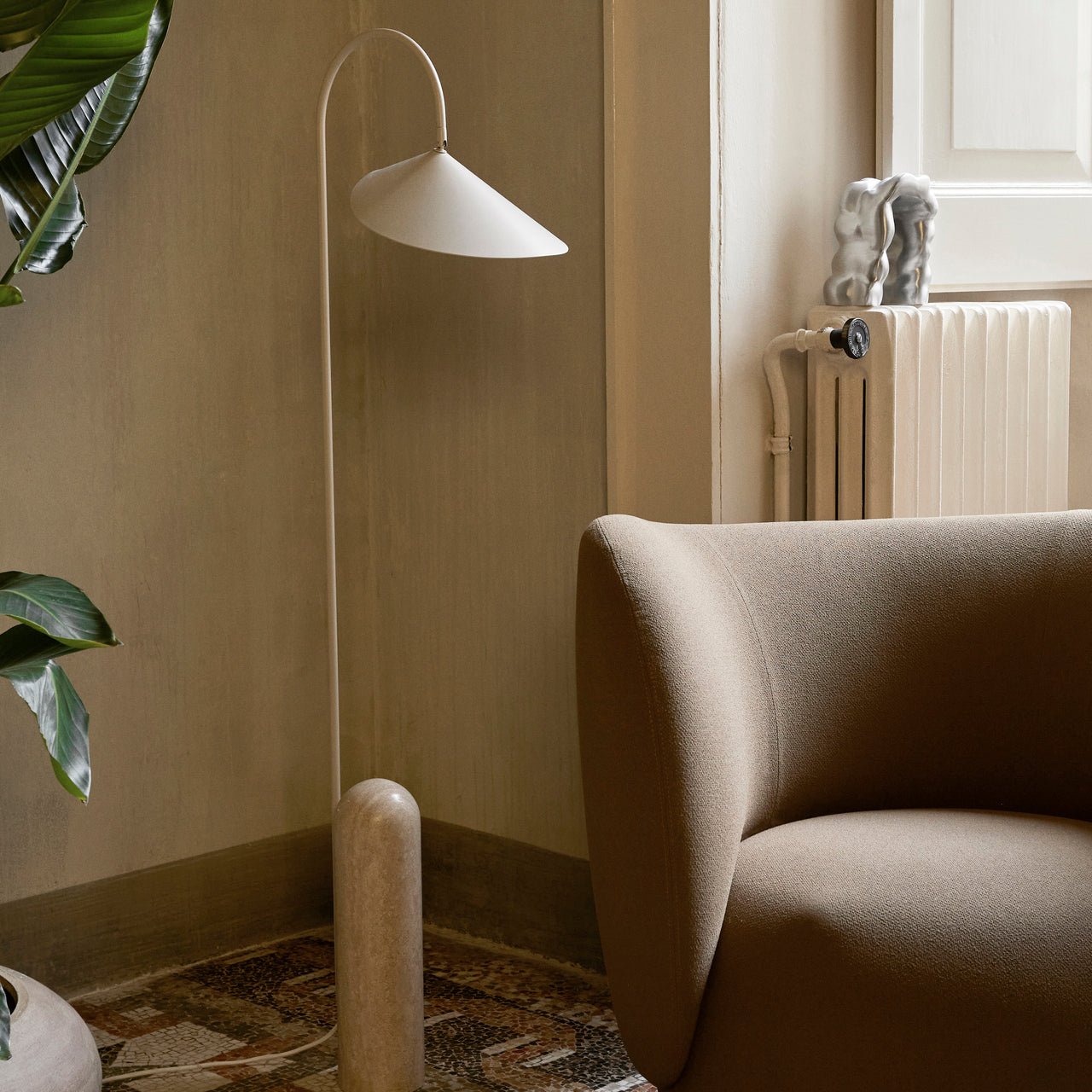 Arum Floor Lamp