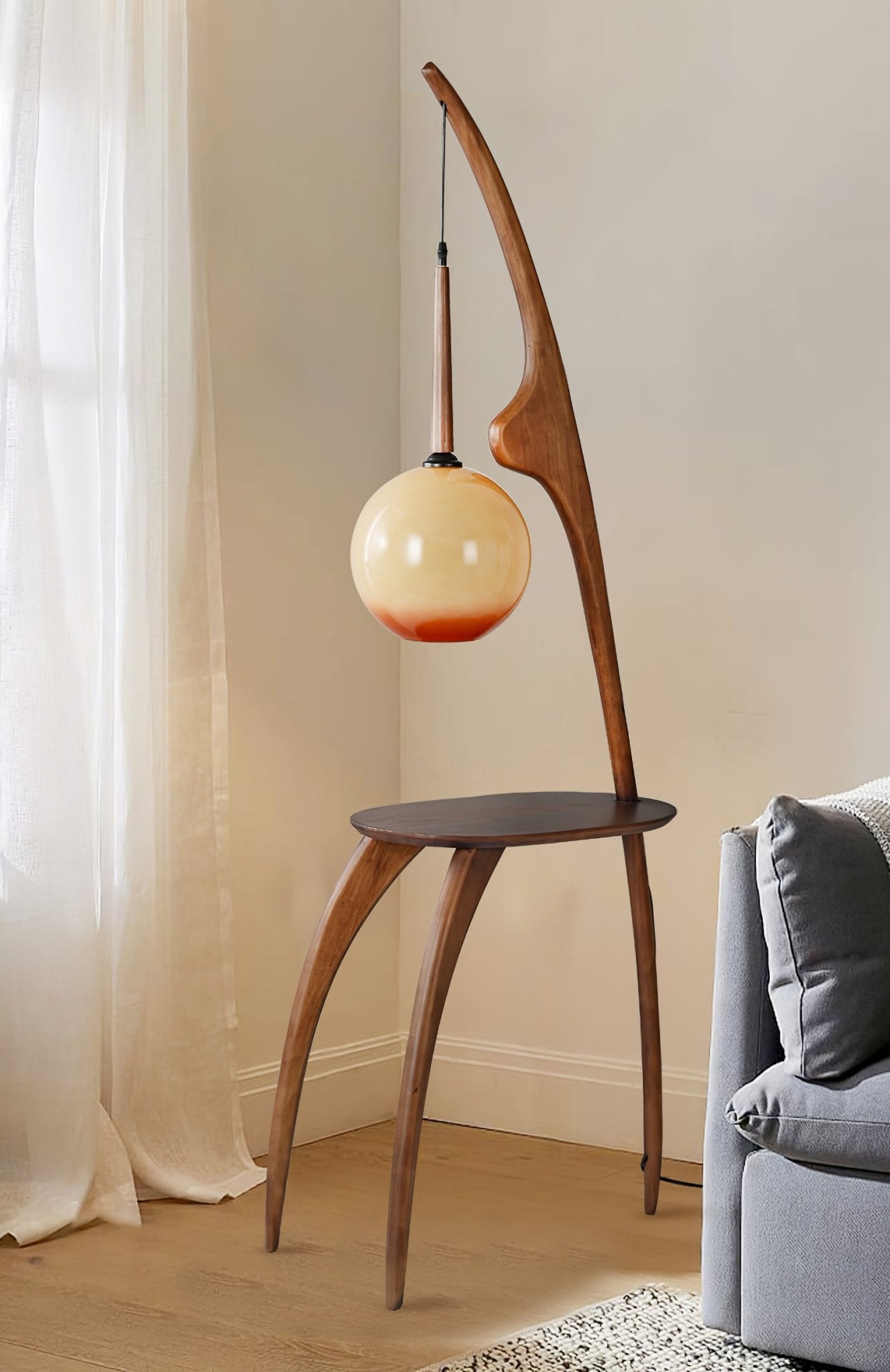 Curved Mantis Arm Floor Lamp