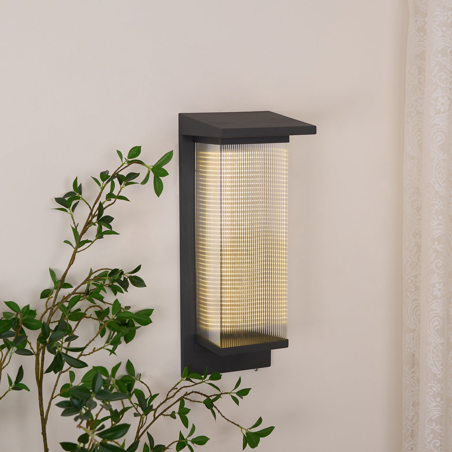 Oleron Box Outdoor Solar Wall Lamp