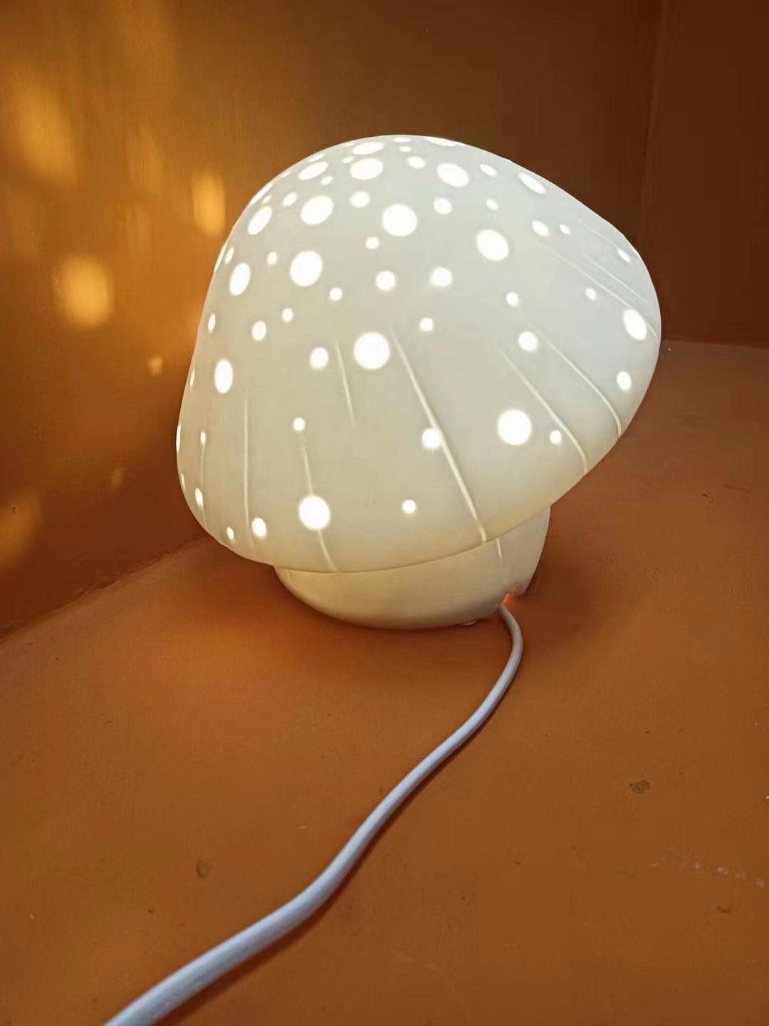 Fungo White Table Lamp