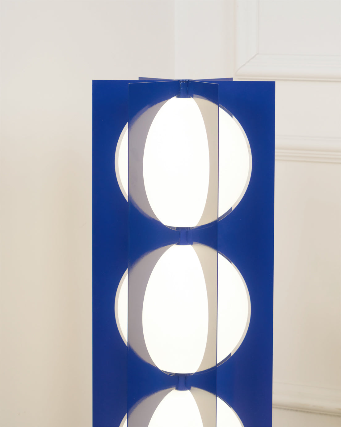 Blue Kleos Floor Lamp