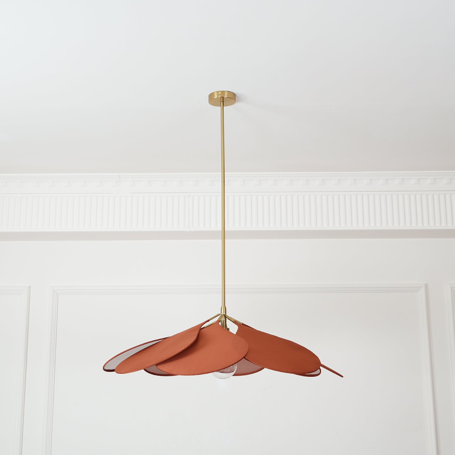 Precieuse Petals Pendant Lamp