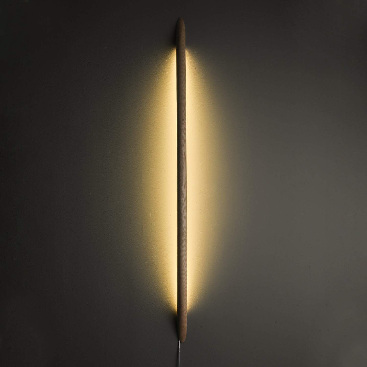 Linea Wood Wall Light