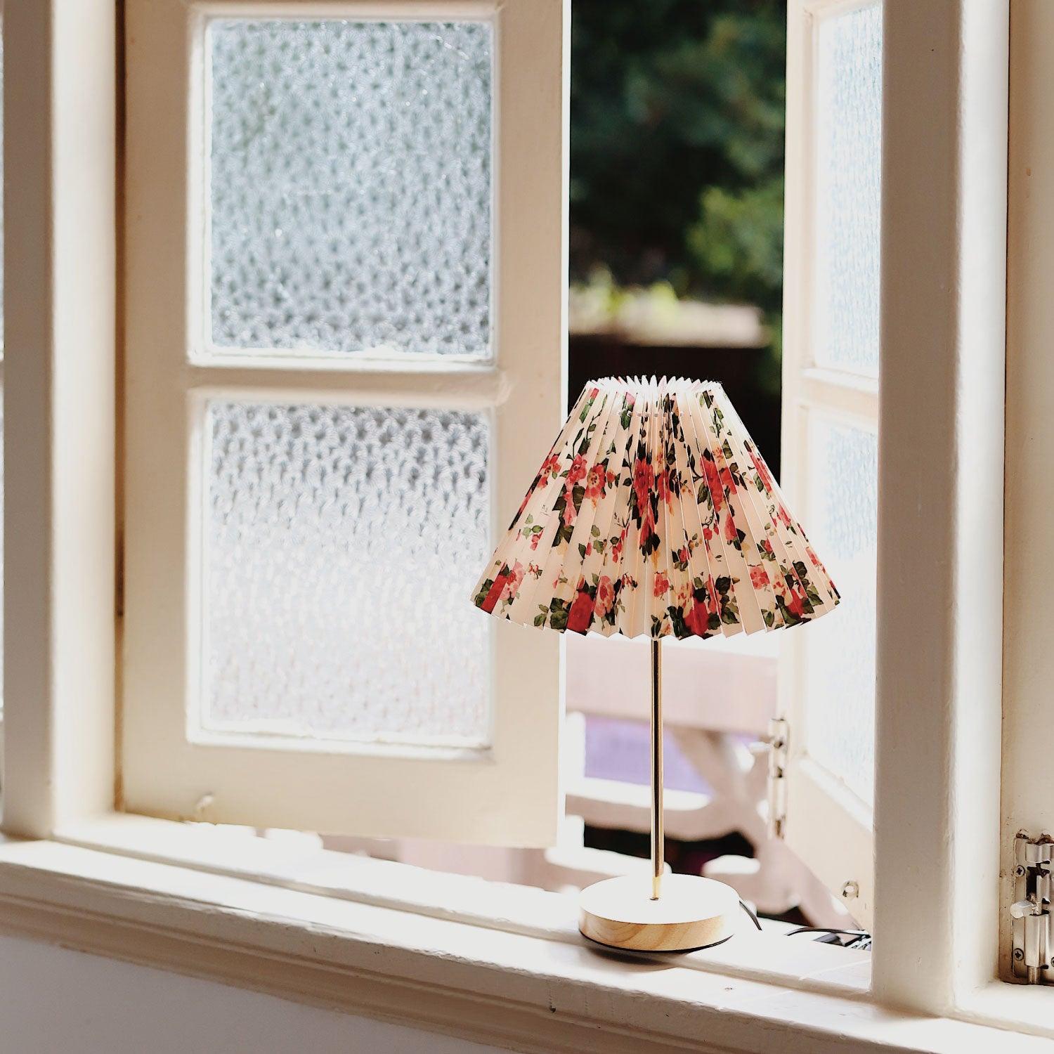 Flores Table Lamp