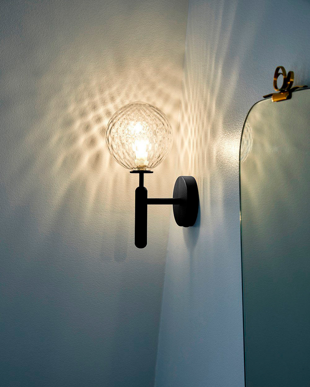 Nordica Wall Lamp