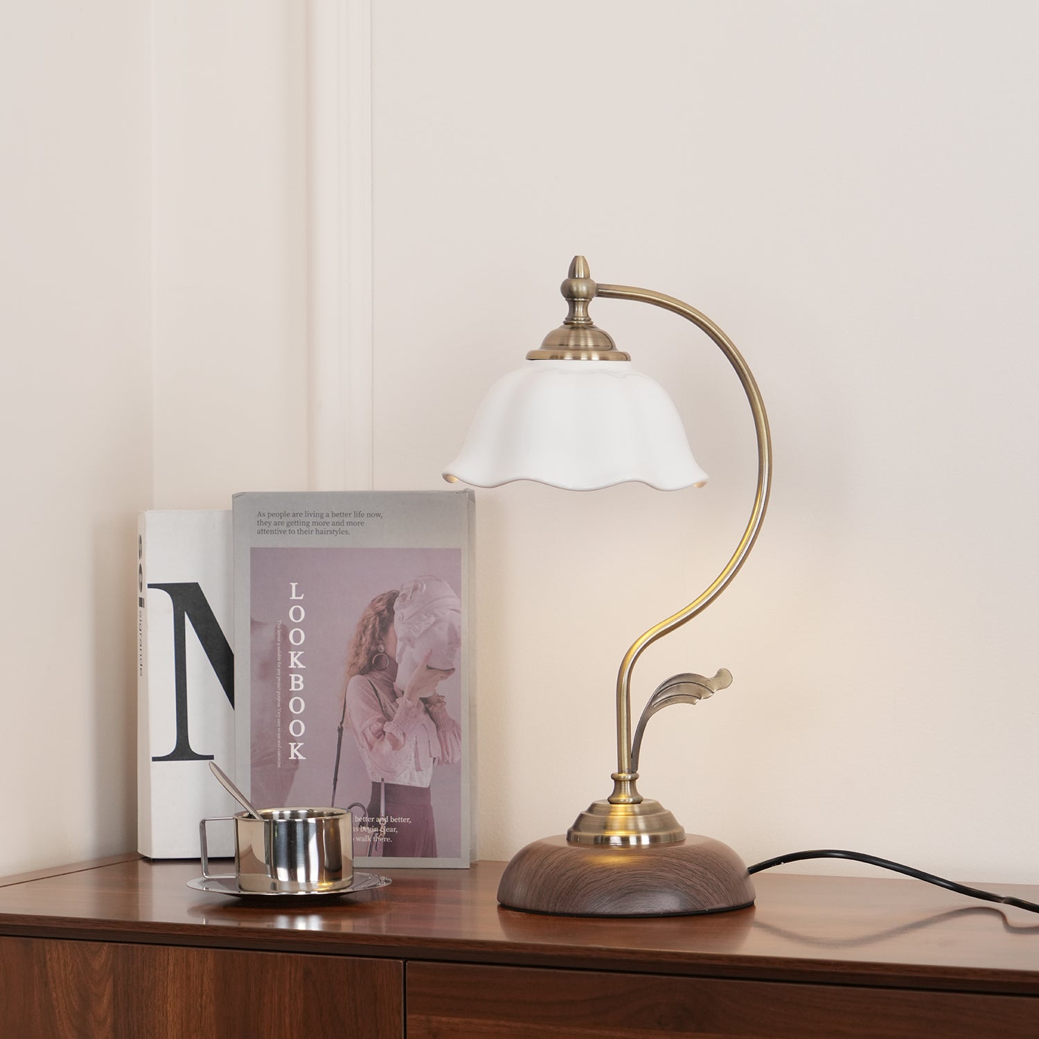 Vintage Laiton Table Lamp