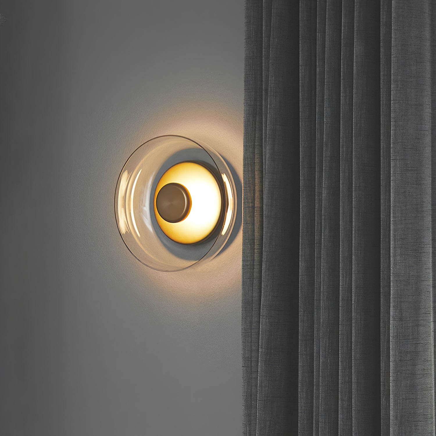 Solara Wall Light