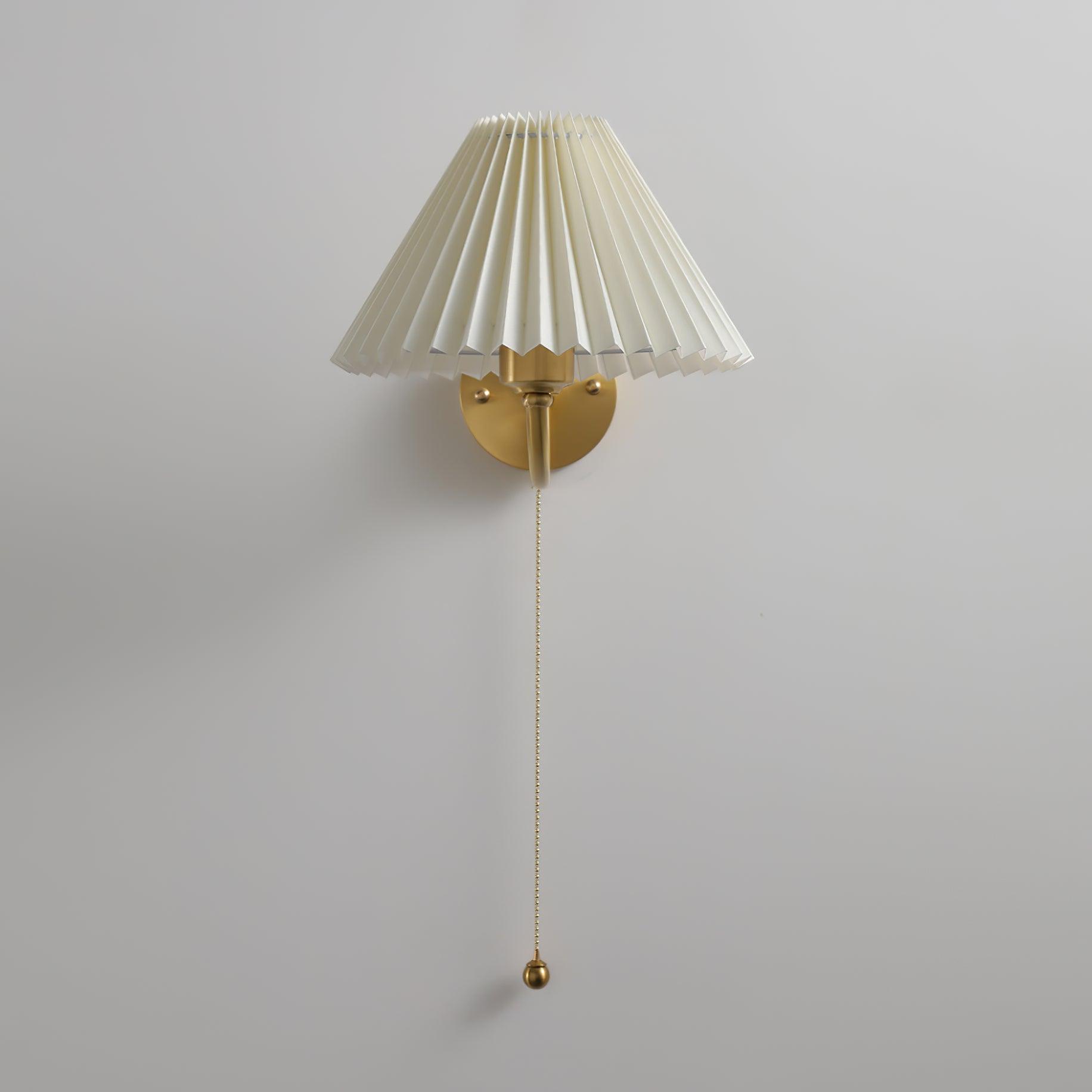 Pleated Wall Lamp