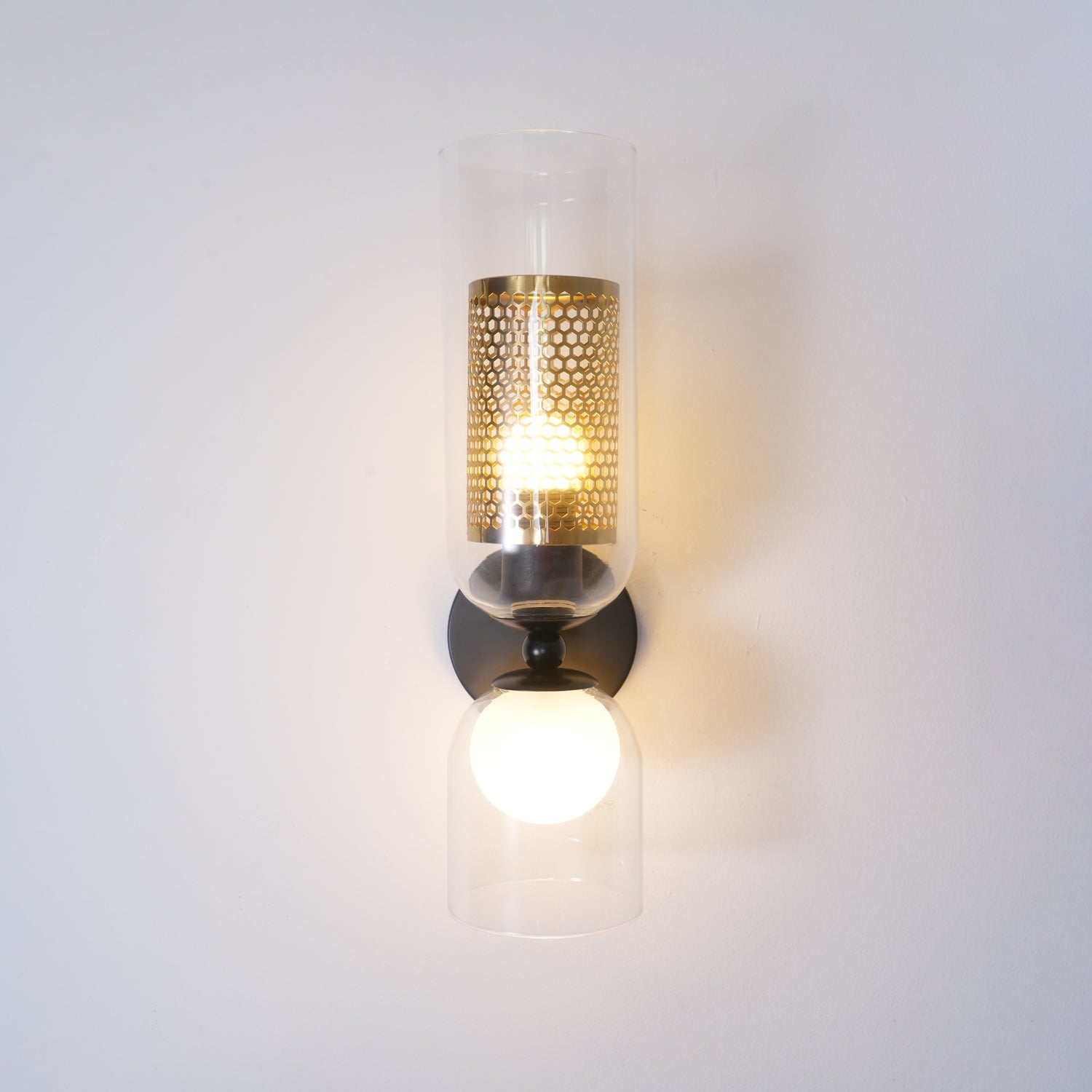 Zachary Wall Lamp