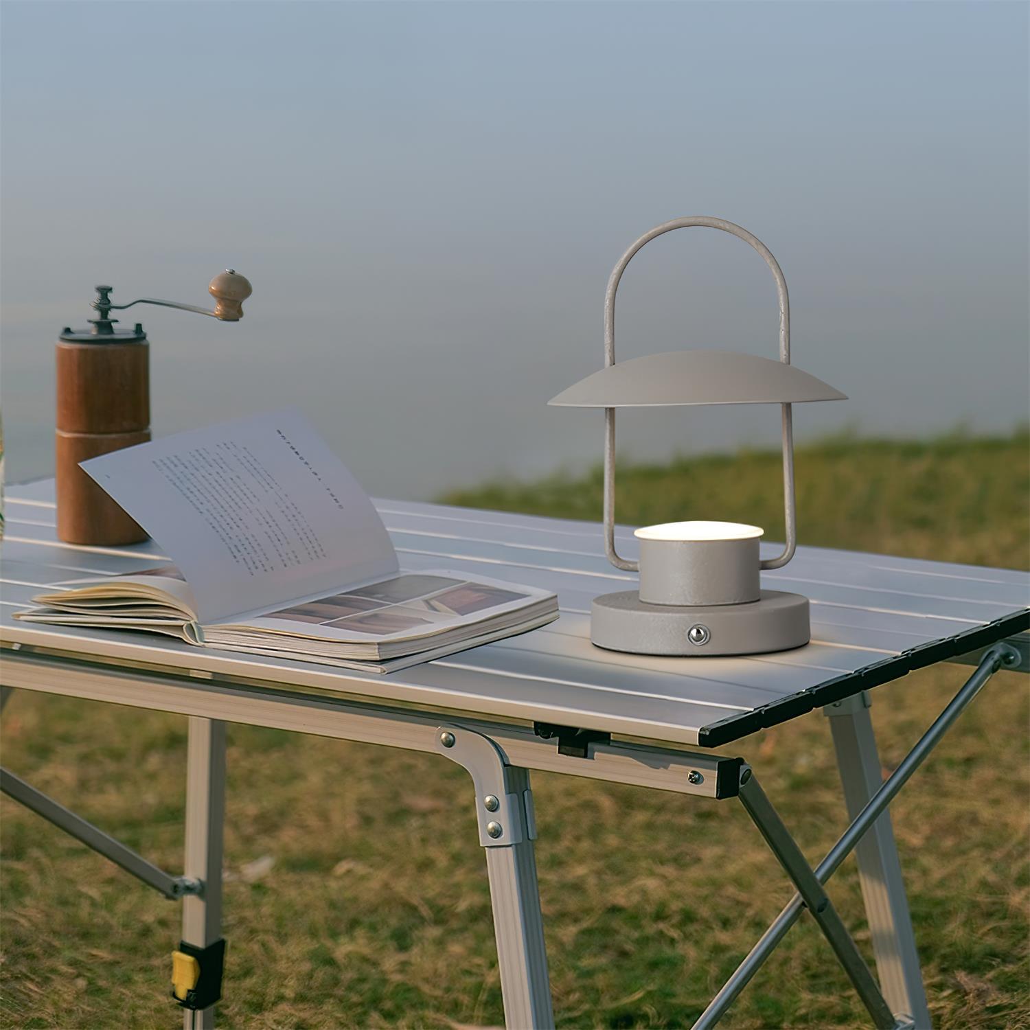 Ray Portable Built-in Battery Table Lamp