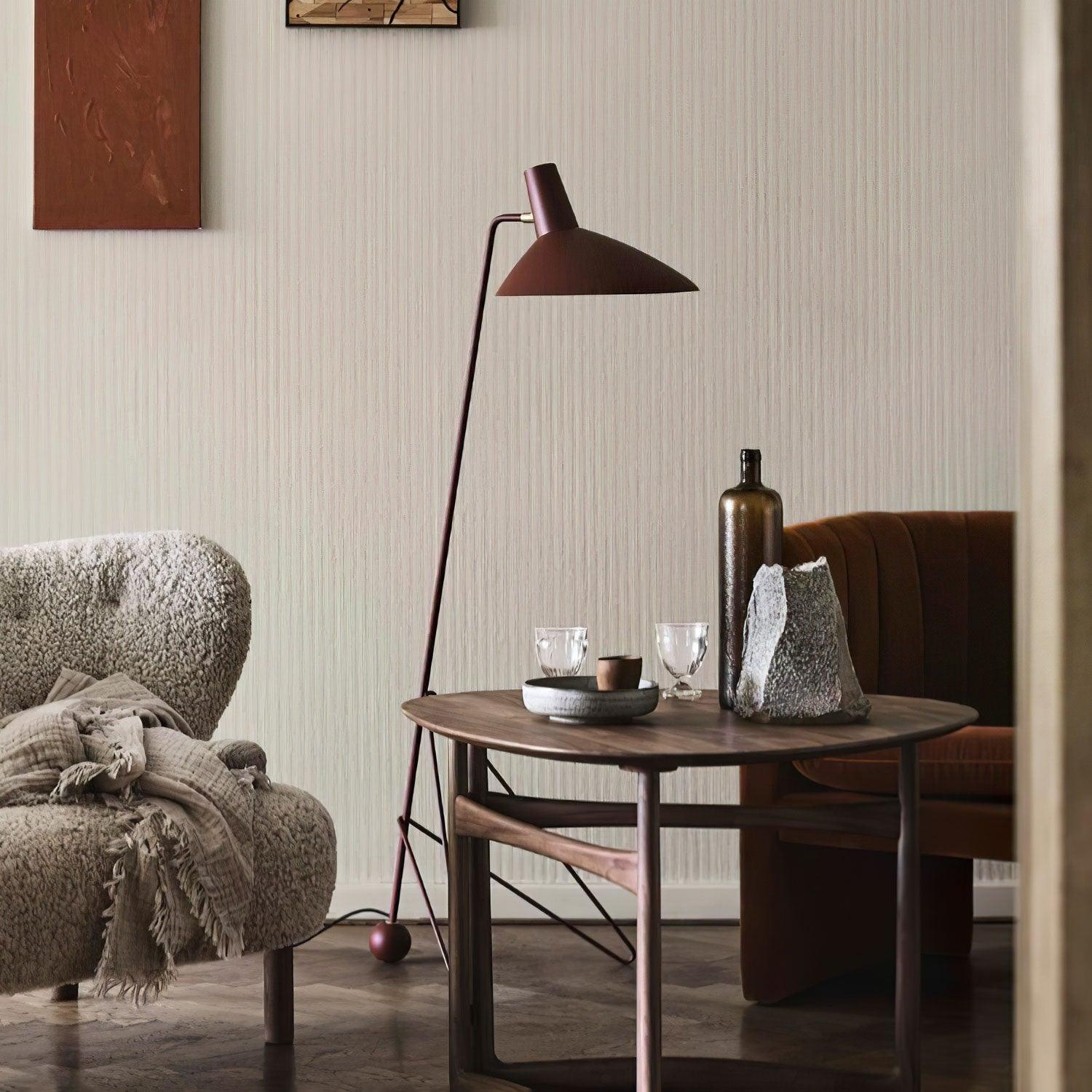 Svelte Noir Floor Lamp