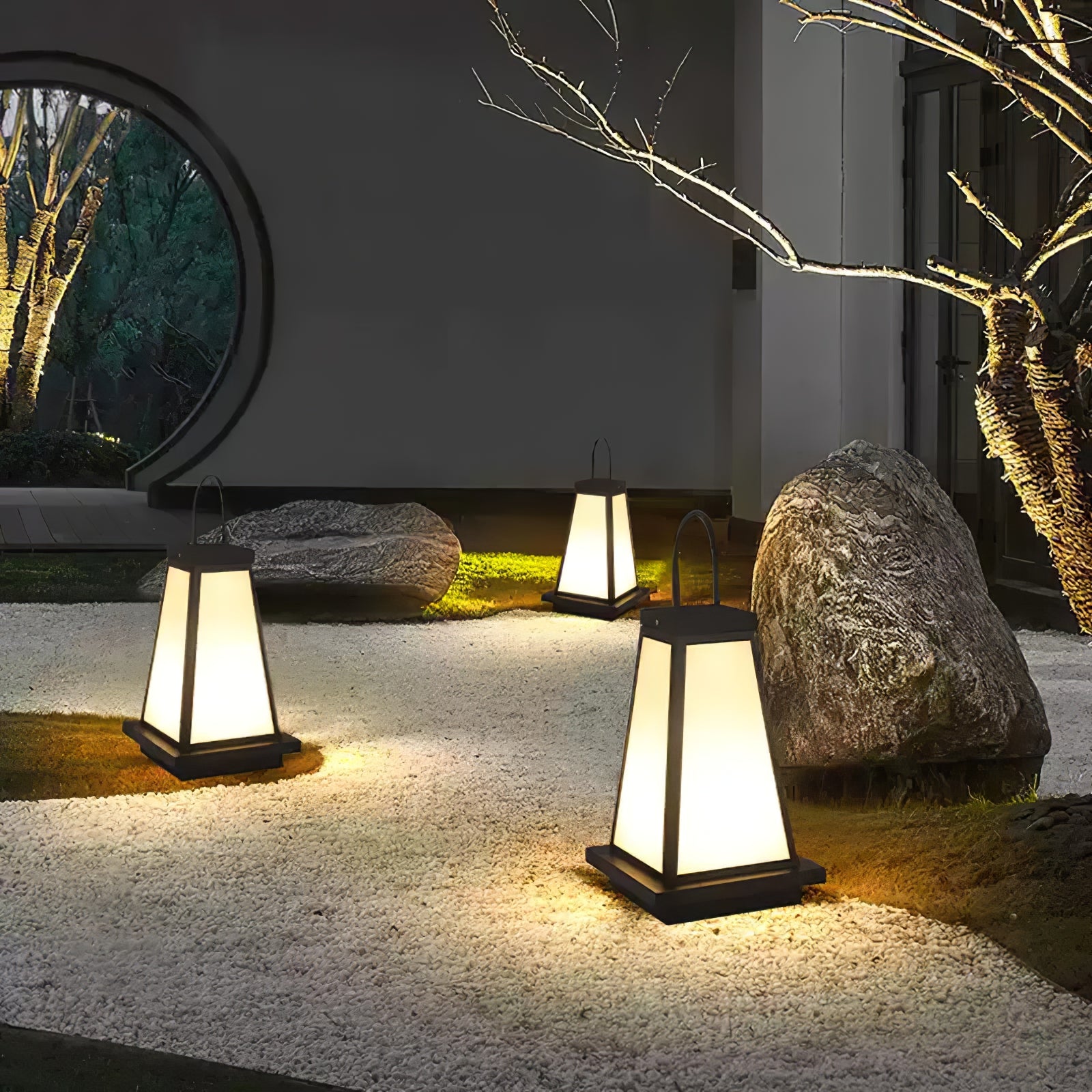 Roam Lantern Garden Outdoor Lamp