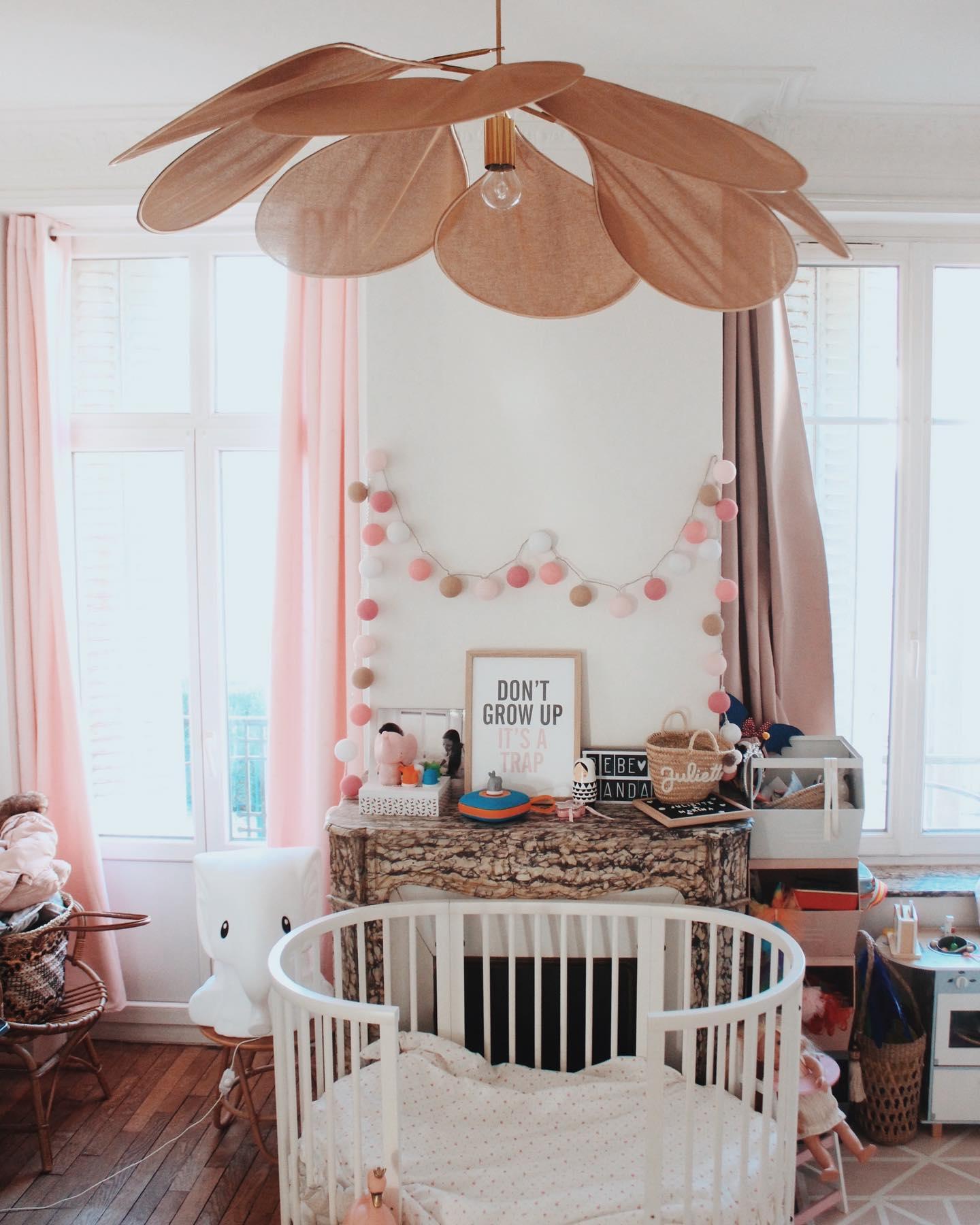 Precieuse Petals Pendant Lamp