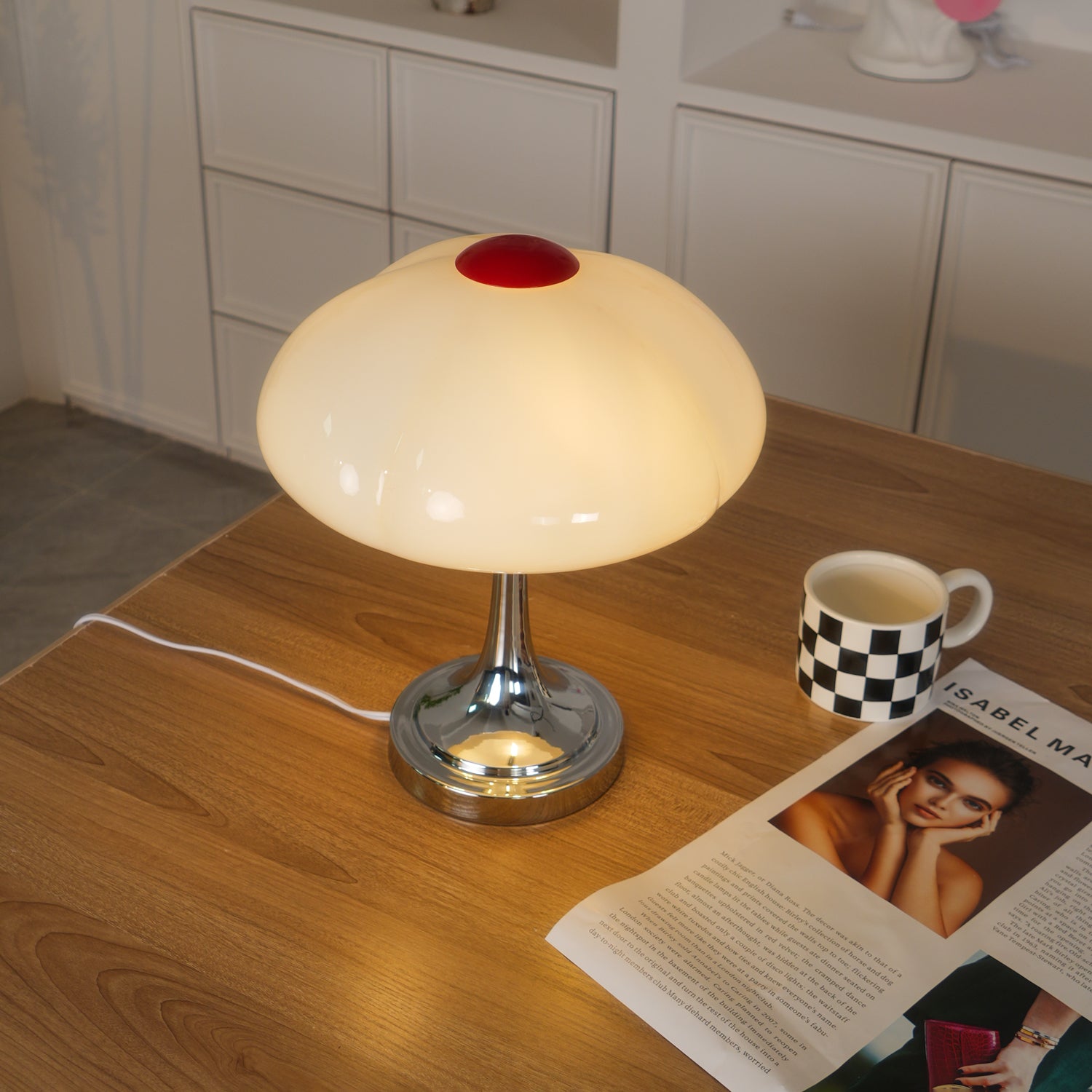 Flower Petal Table Lamp