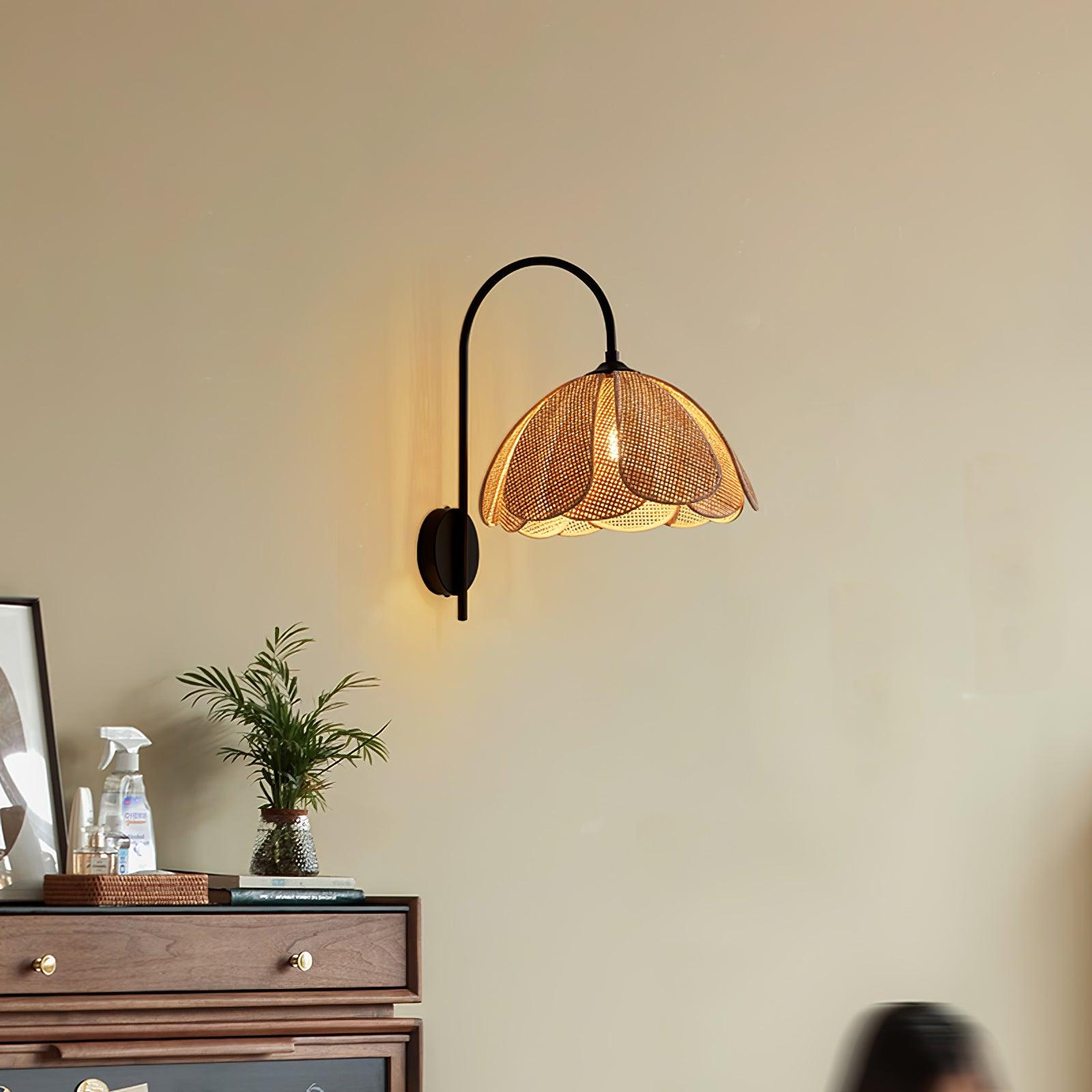 Rattan Petal Wall Lamp