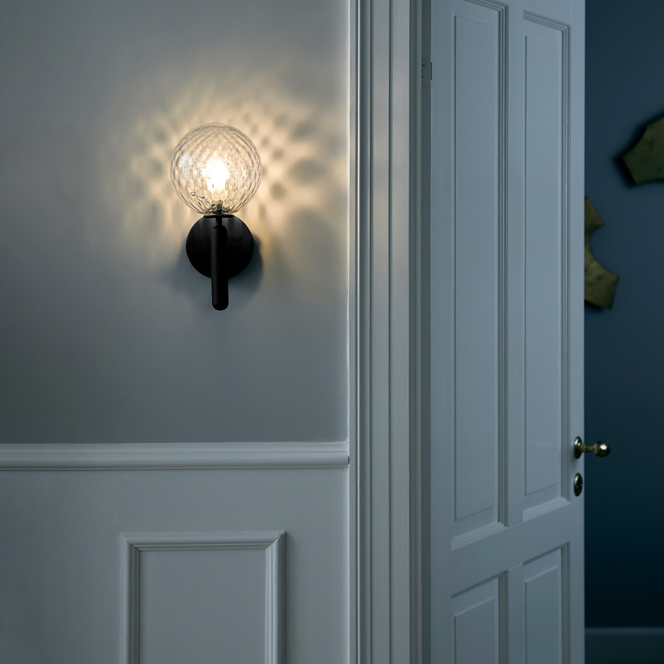 Nordica Wall Lamp