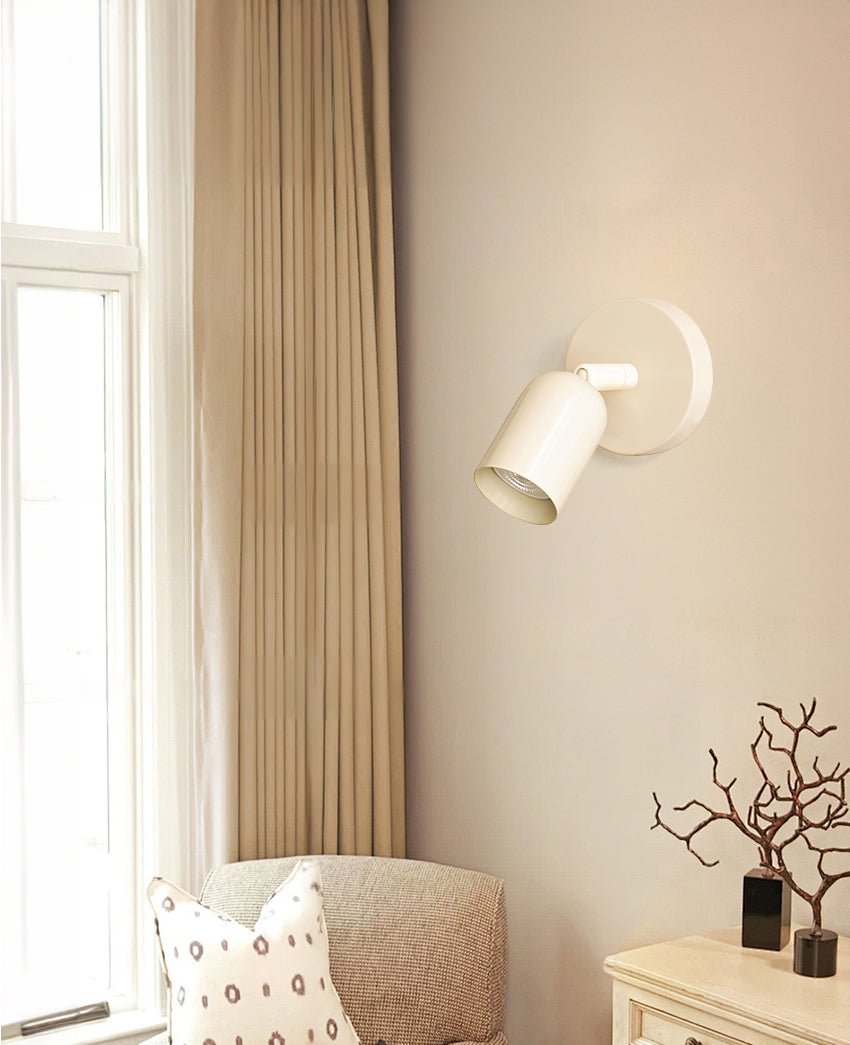 Couleur Adjustable Wall Lamp