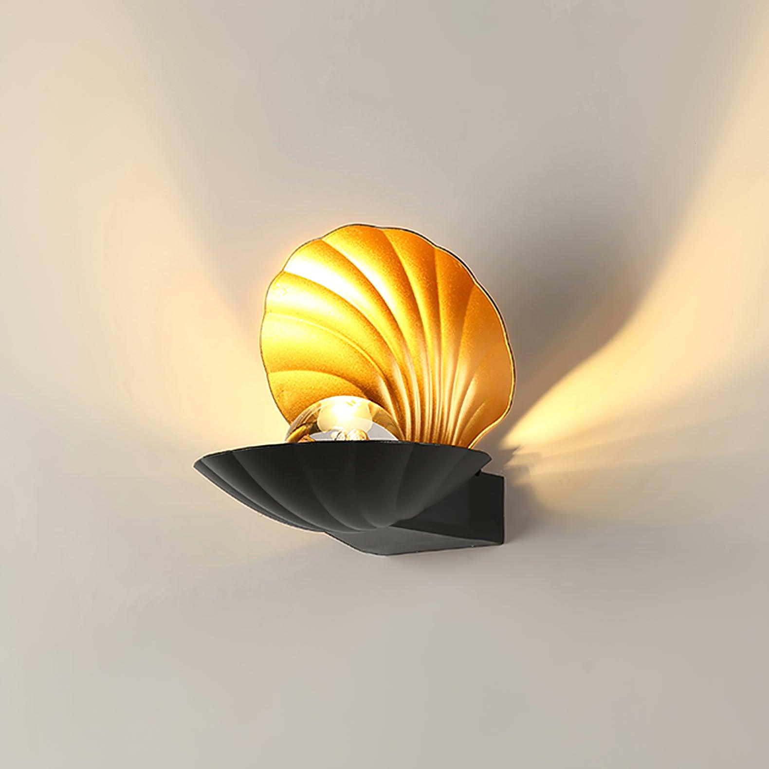 Pearl Clam Wall Light