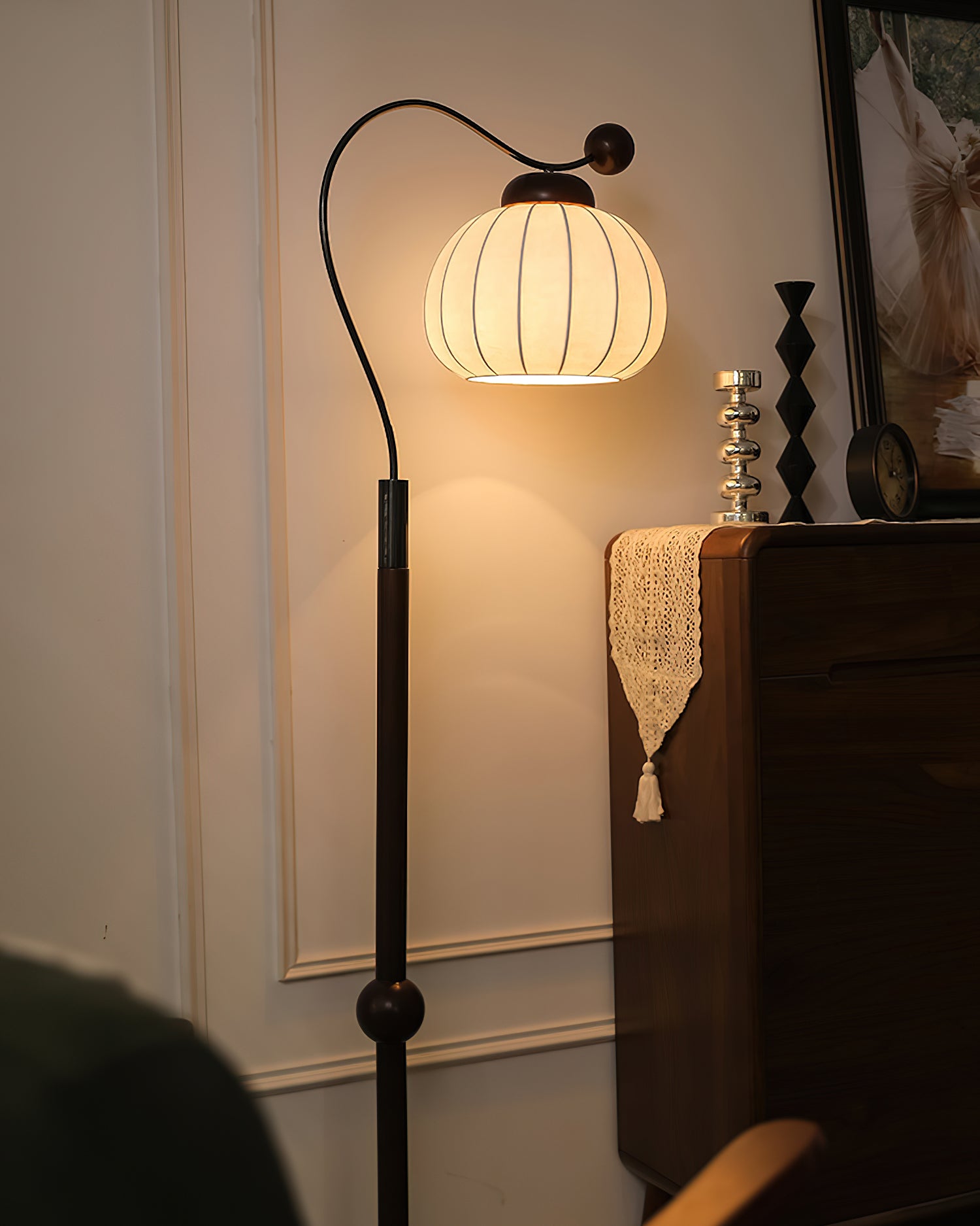 Silk Globe Floor Lamp