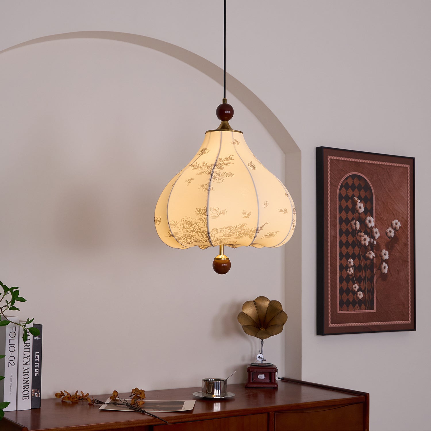 Chestnut Bloom Pendant Lamp