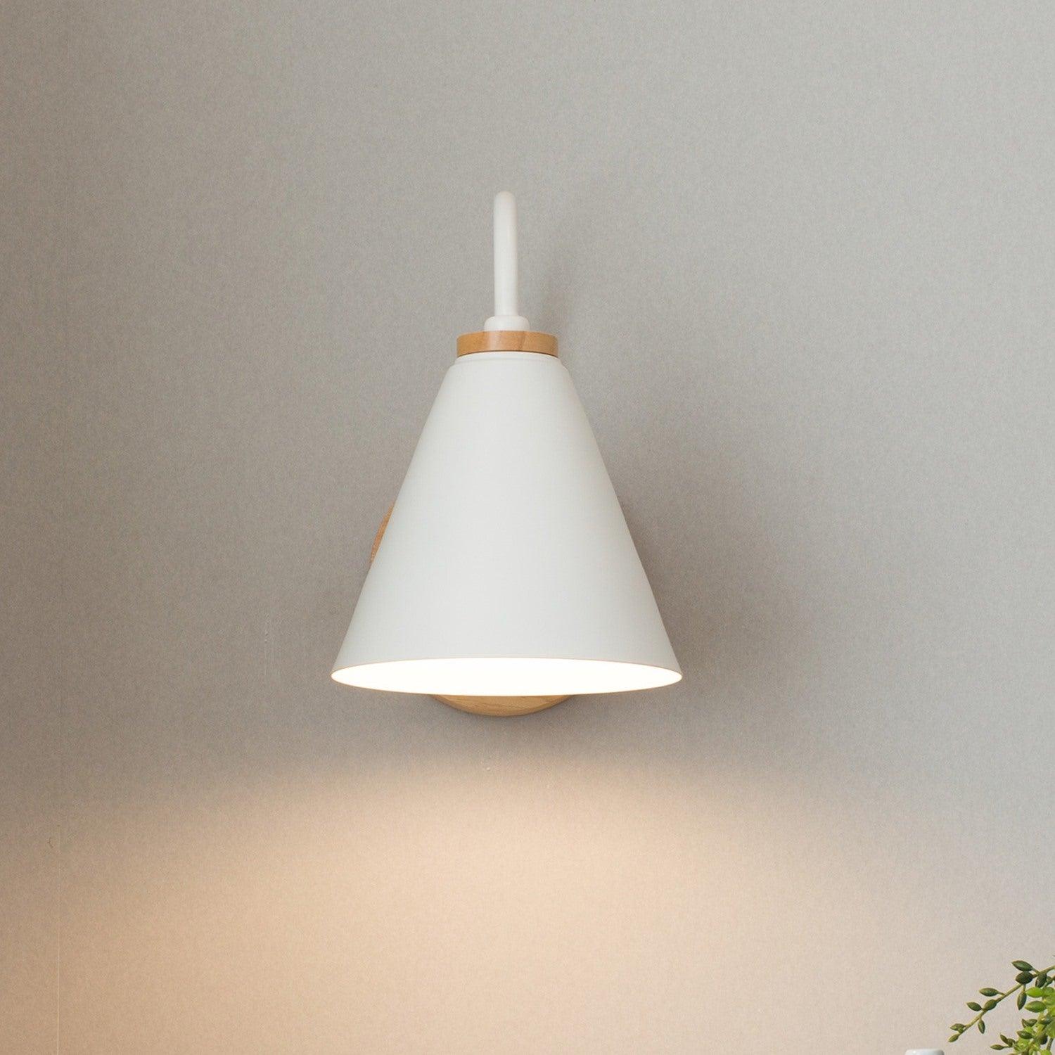 Kona Nordic Wall Lamp