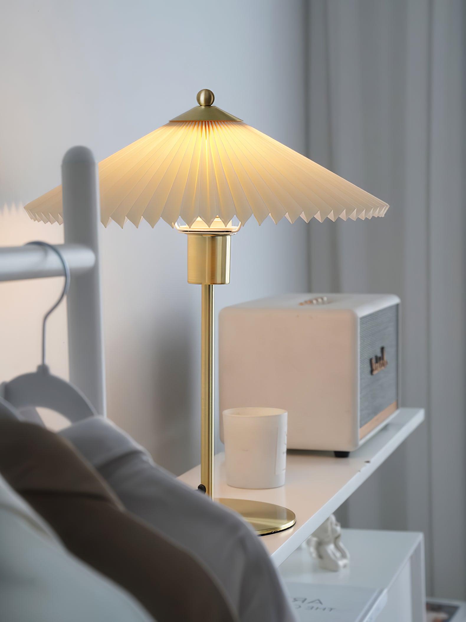 Perla Pleated Table Lamp