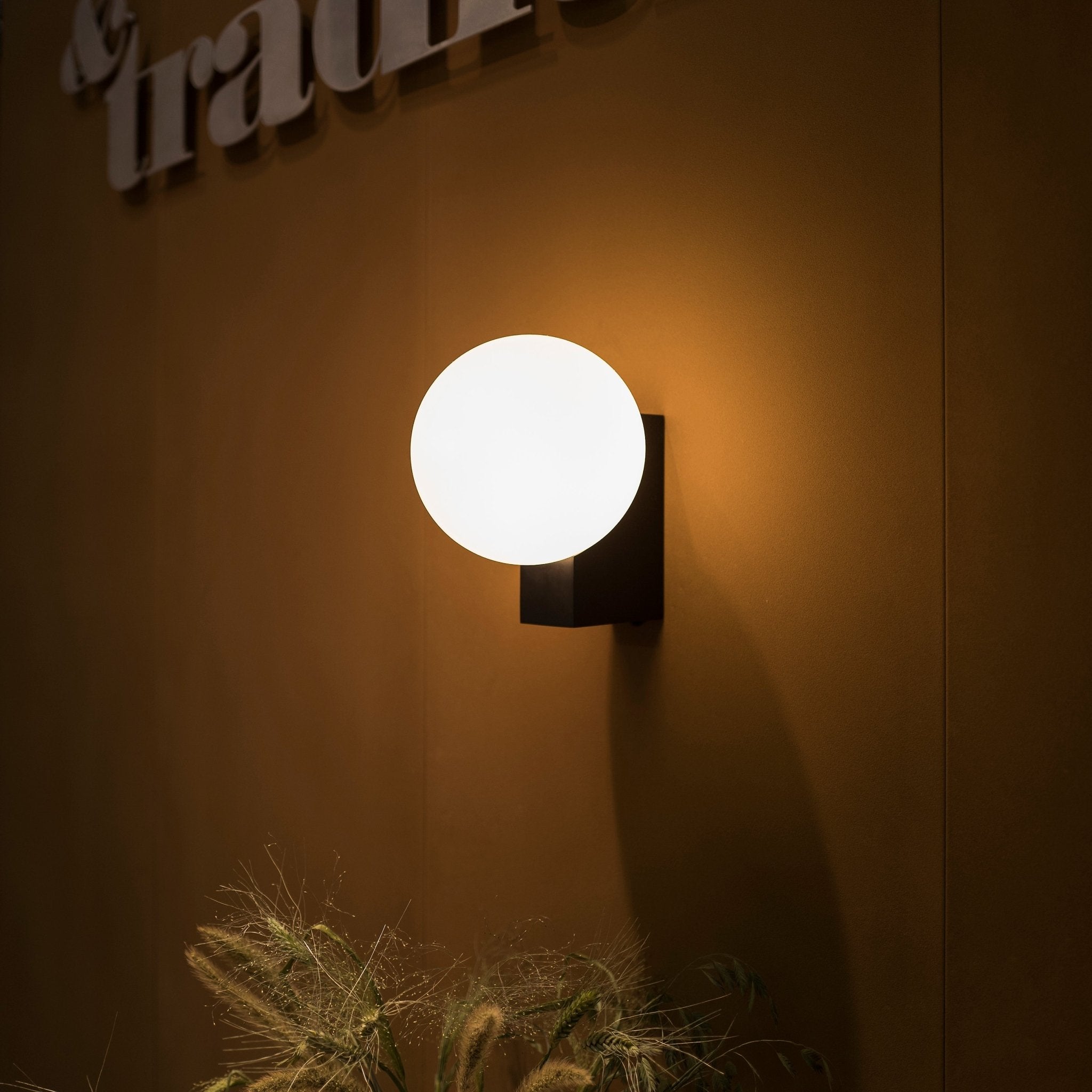 Journey Wall Lamp