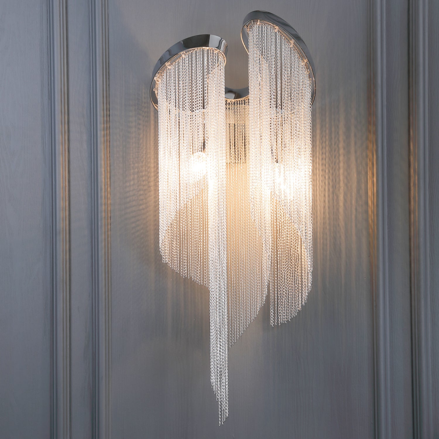 Chain Tassel Wall Lamp