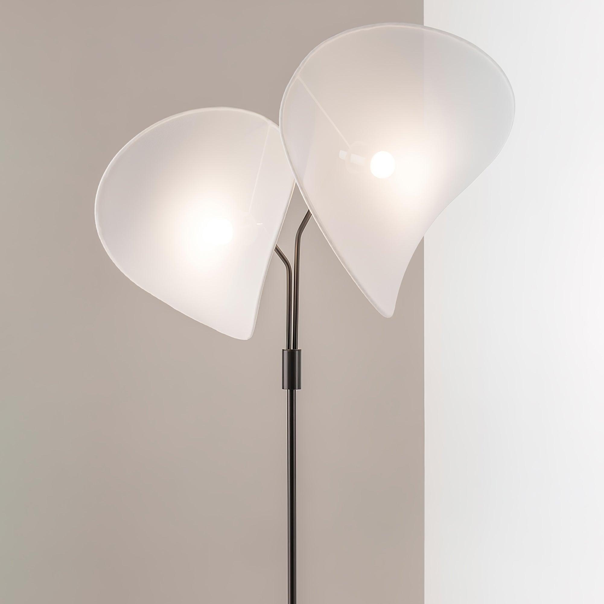 Manta Floor Lamp