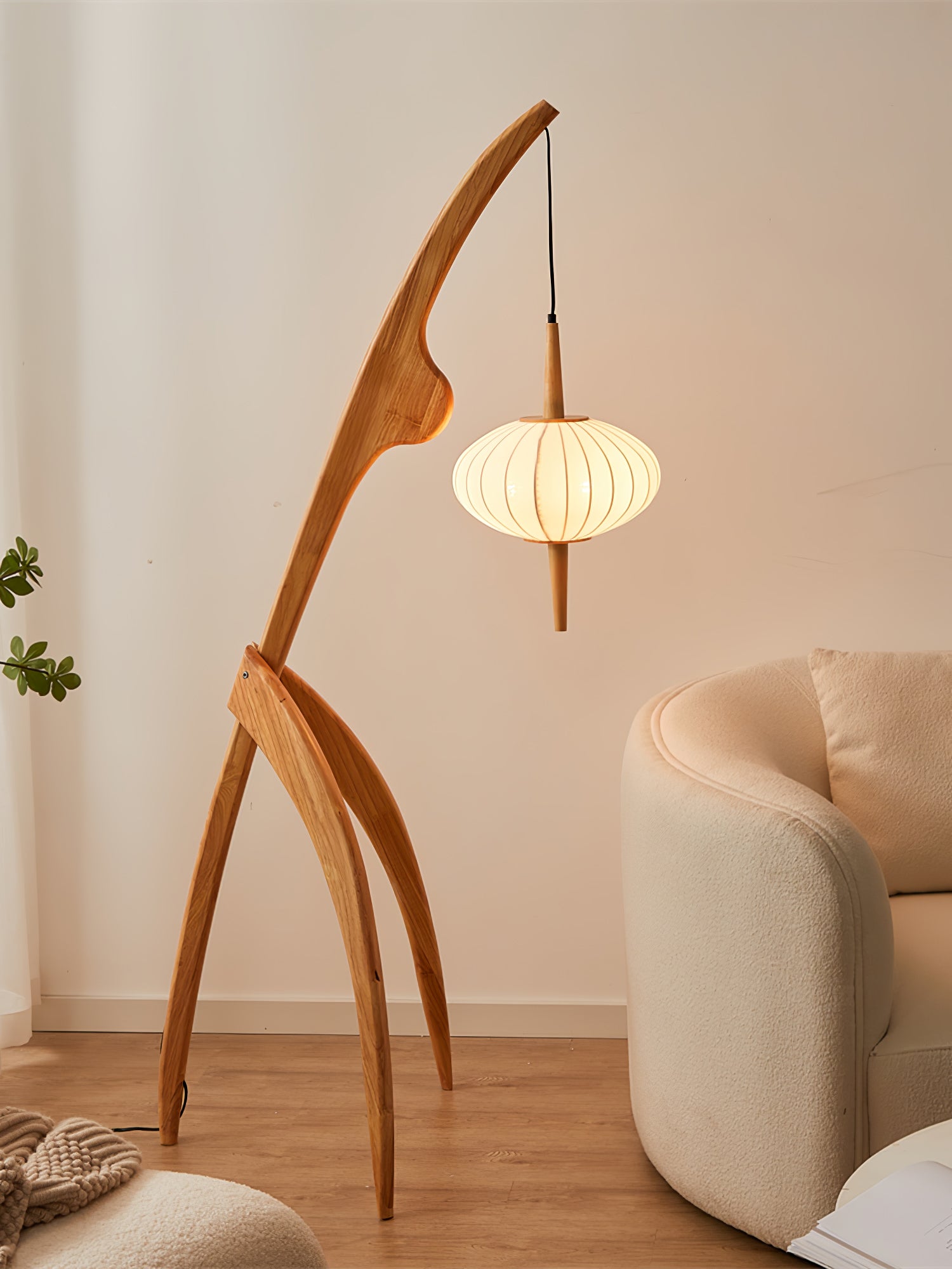 Mantis Wood Floor Lamp