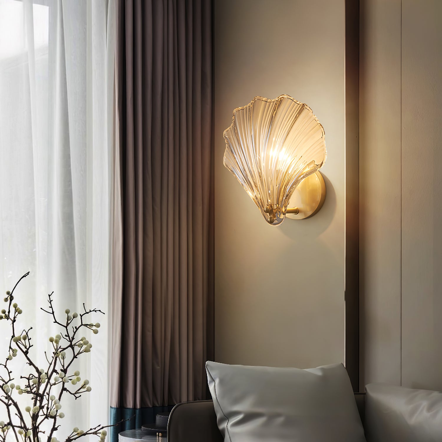 Shell Wall Light