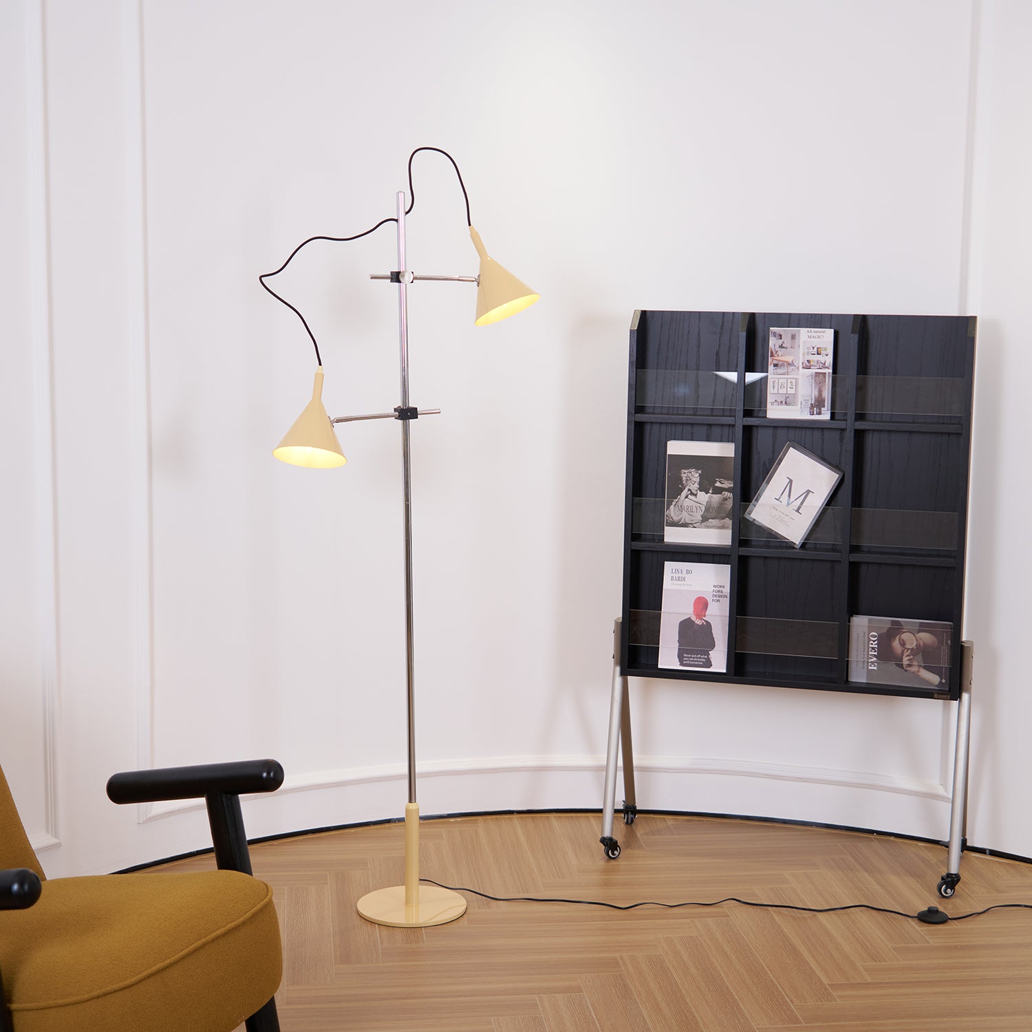 Laiton Floor Lamp