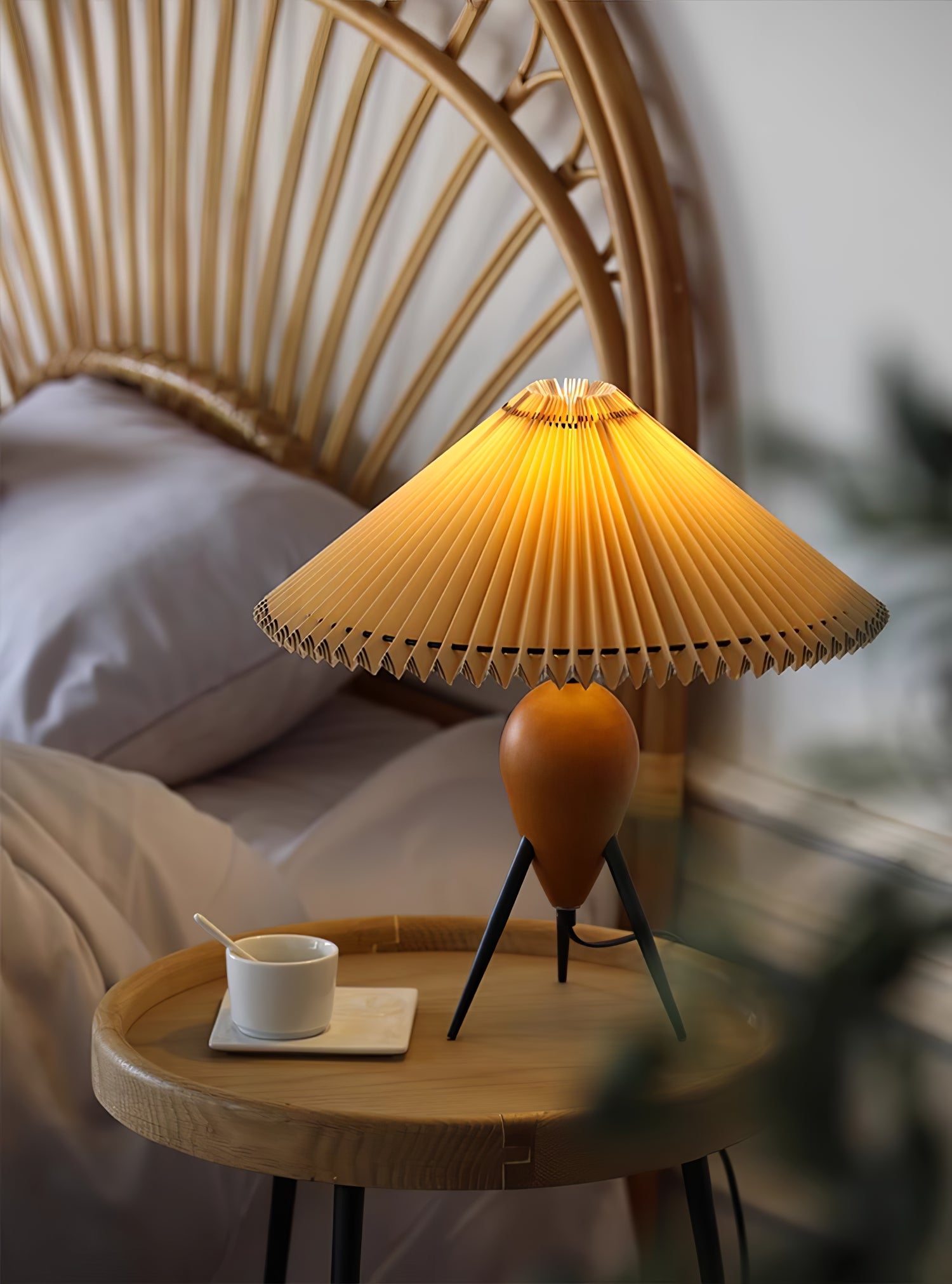 Mian Table Lamp