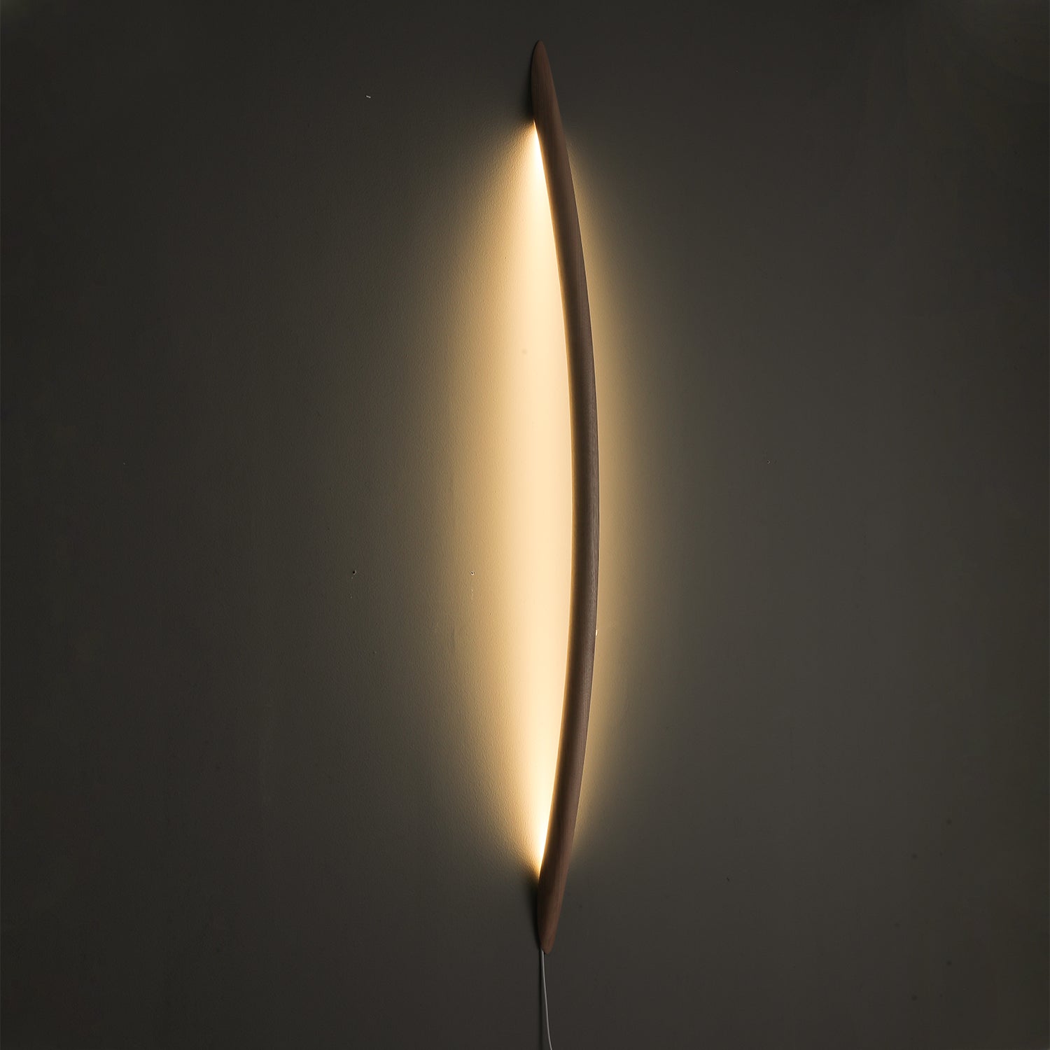 Linea Wood Wall Light