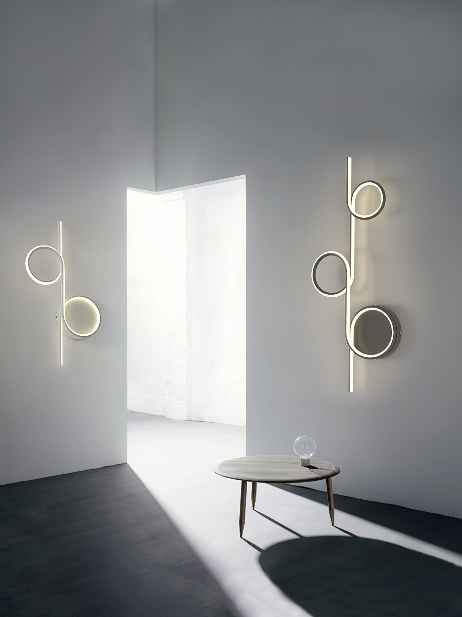 Rhythmic Line Wall Light