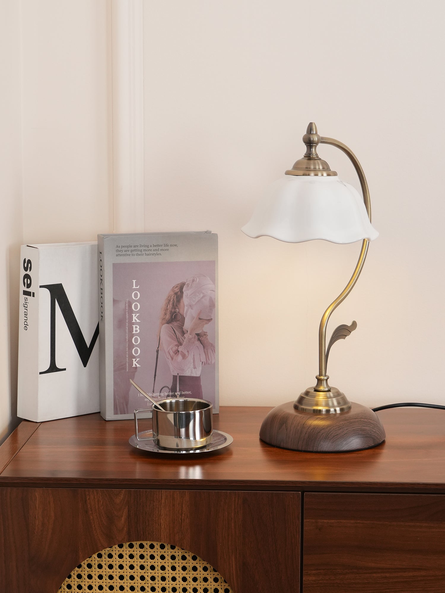 Vintage Laiton Table Lamp