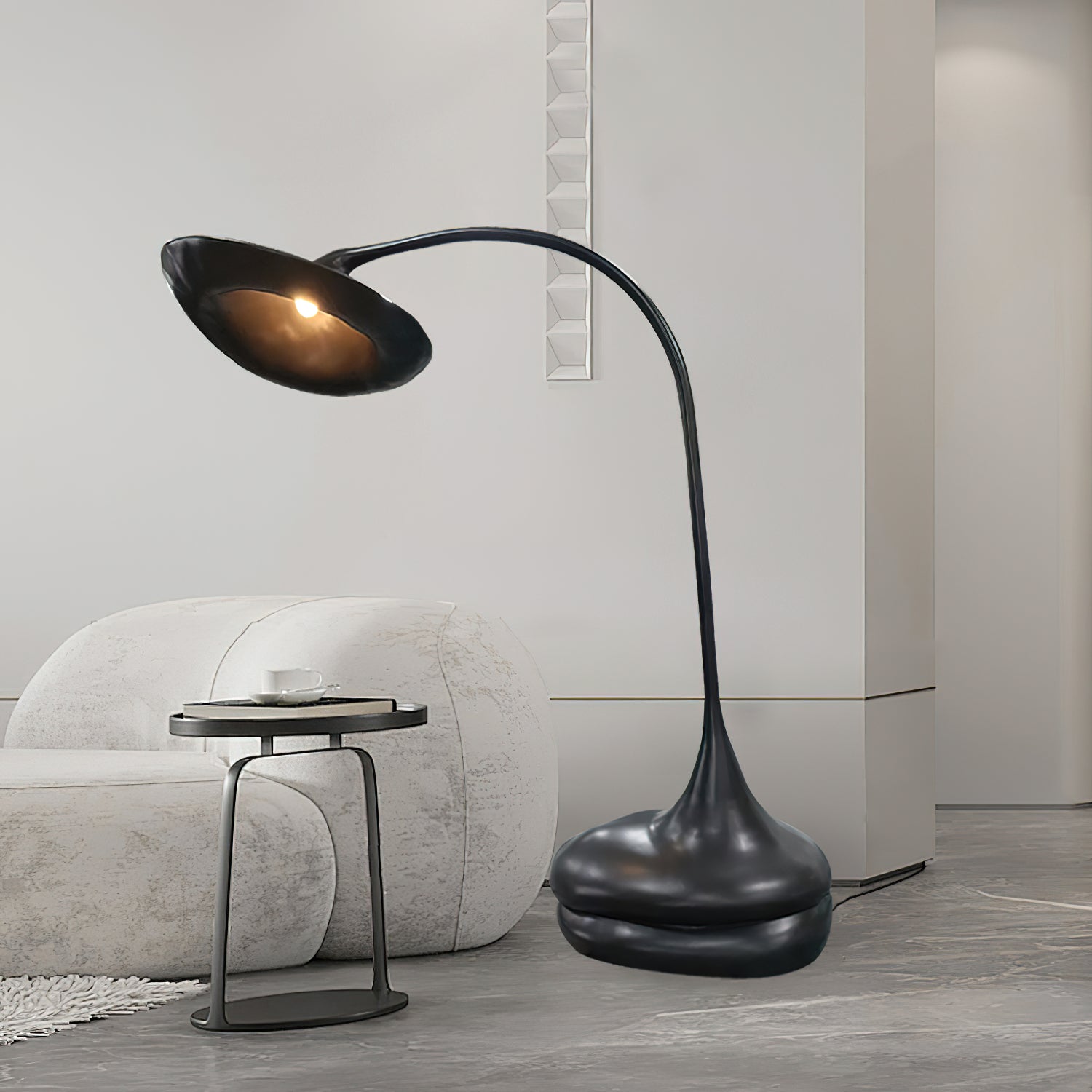 Venus Sculpture Floor Lamp