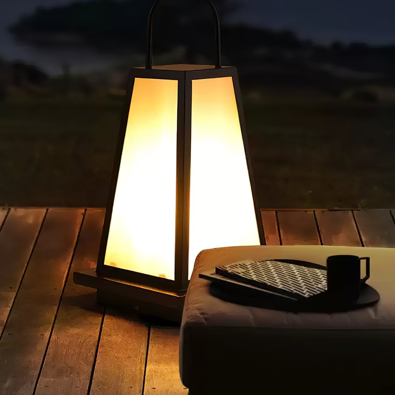 Roam Lantern Garden Outdoor Lamp