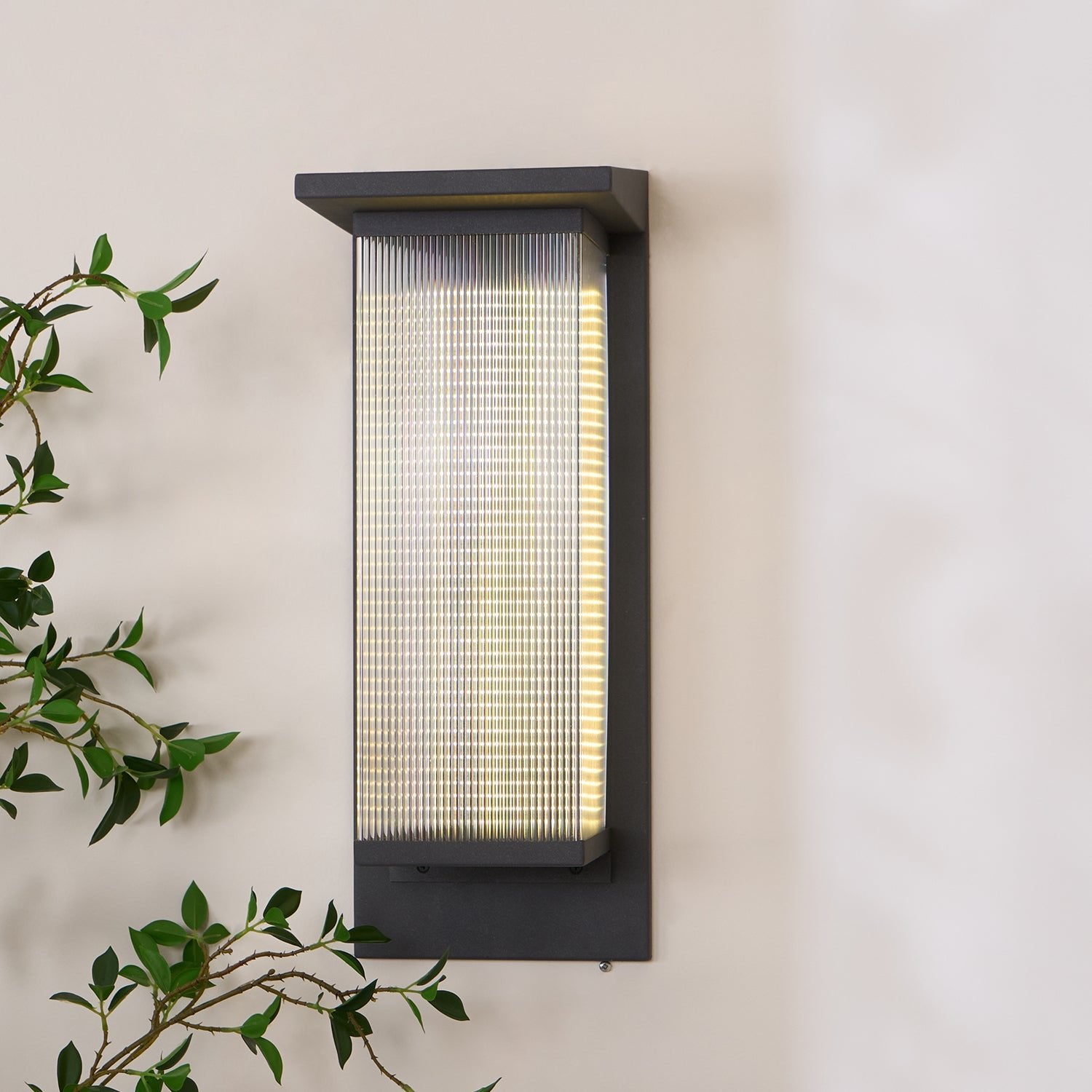 Oleron Box Outdoor Solar Wall Lamp